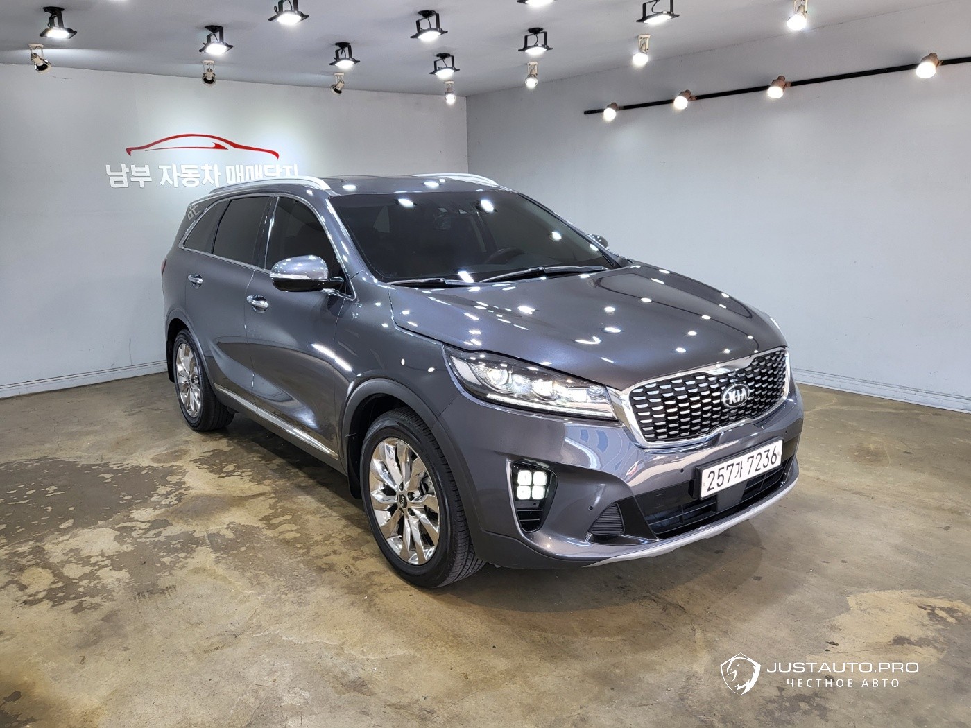 Автомобиль Kia Sorento