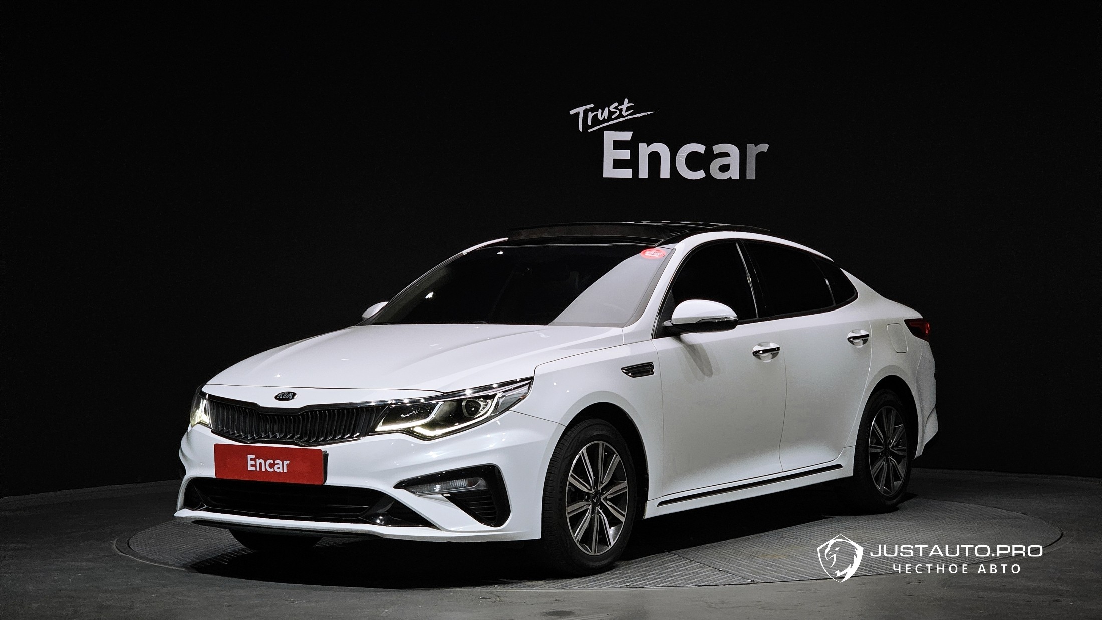 Автомобиль Kia K5