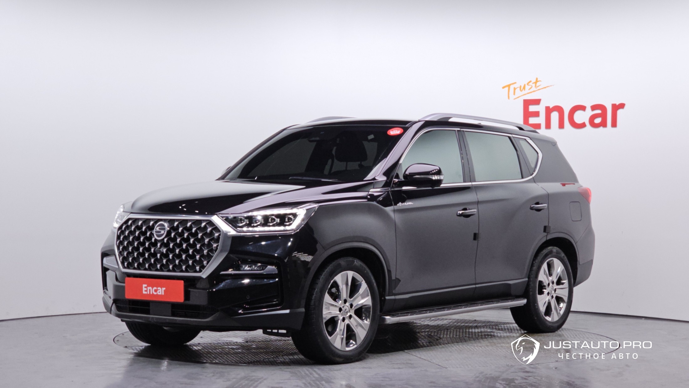 Автомобиль KG_Mobility_Ssangyong Rexton