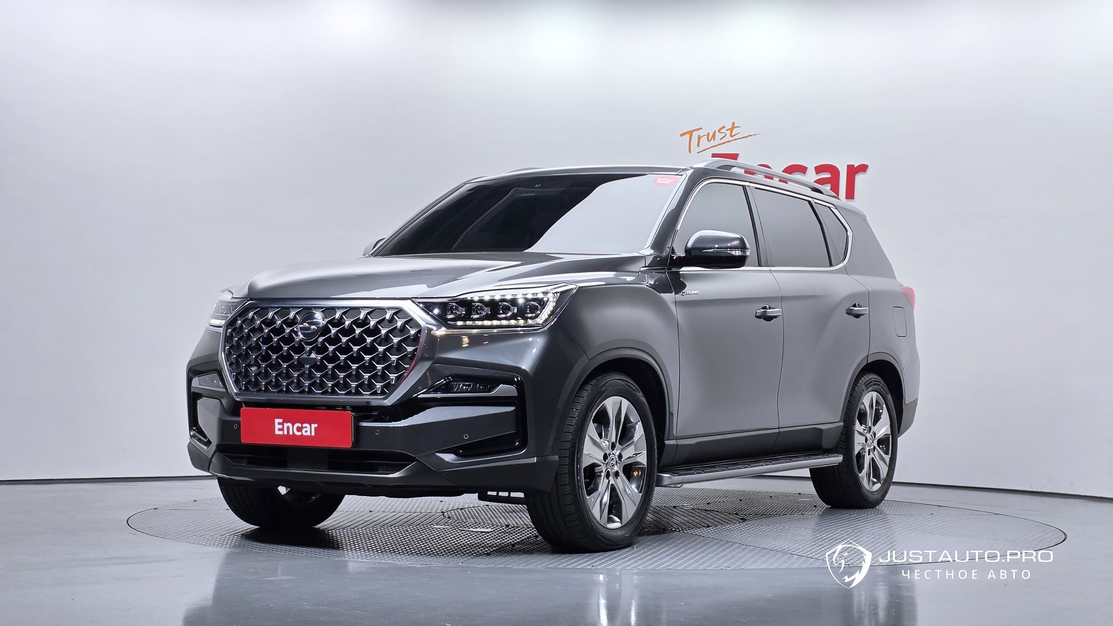 Автомобиль KG_Mobility_Ssangyong Rexton