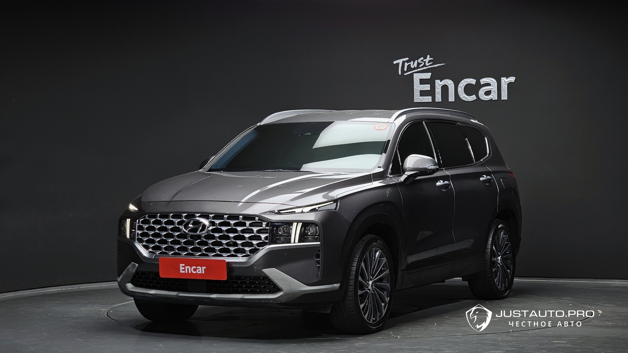Автомобиль Hyundai Santafe