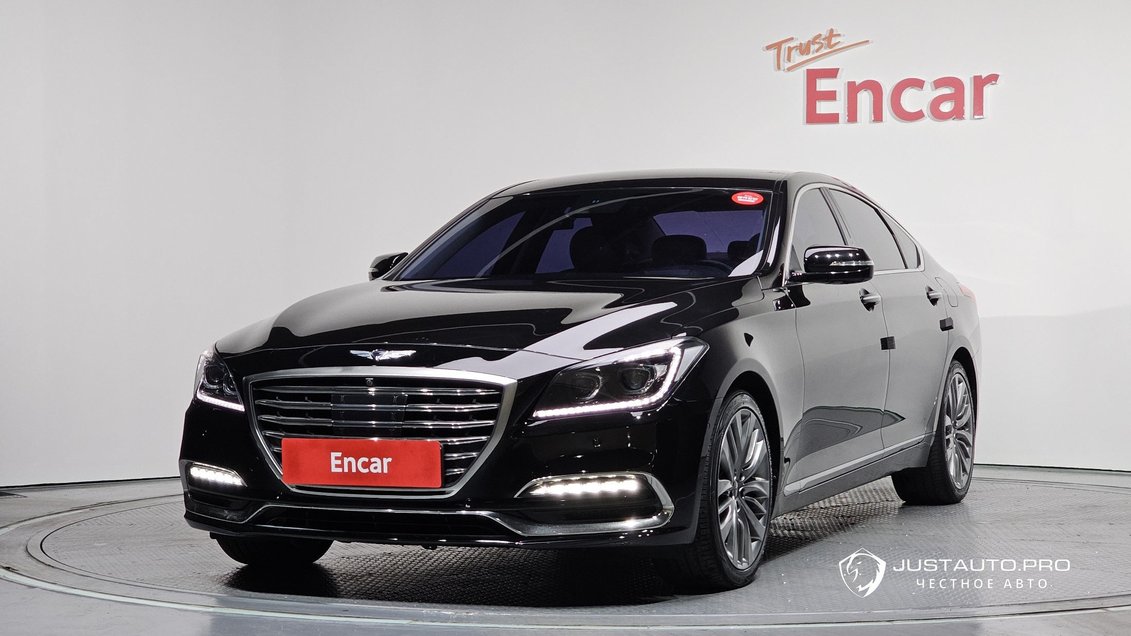 Автомобиль Genesis G80