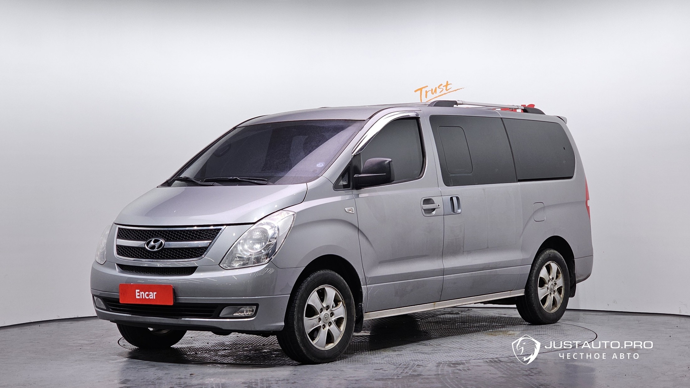 Автомобиль Hyundai Starex