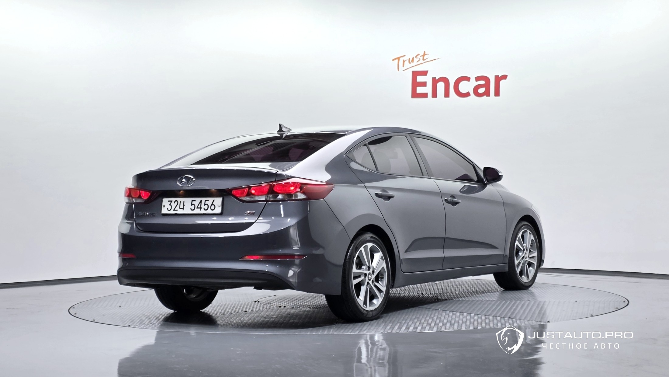 Автомобиль Hyundai AVANTE