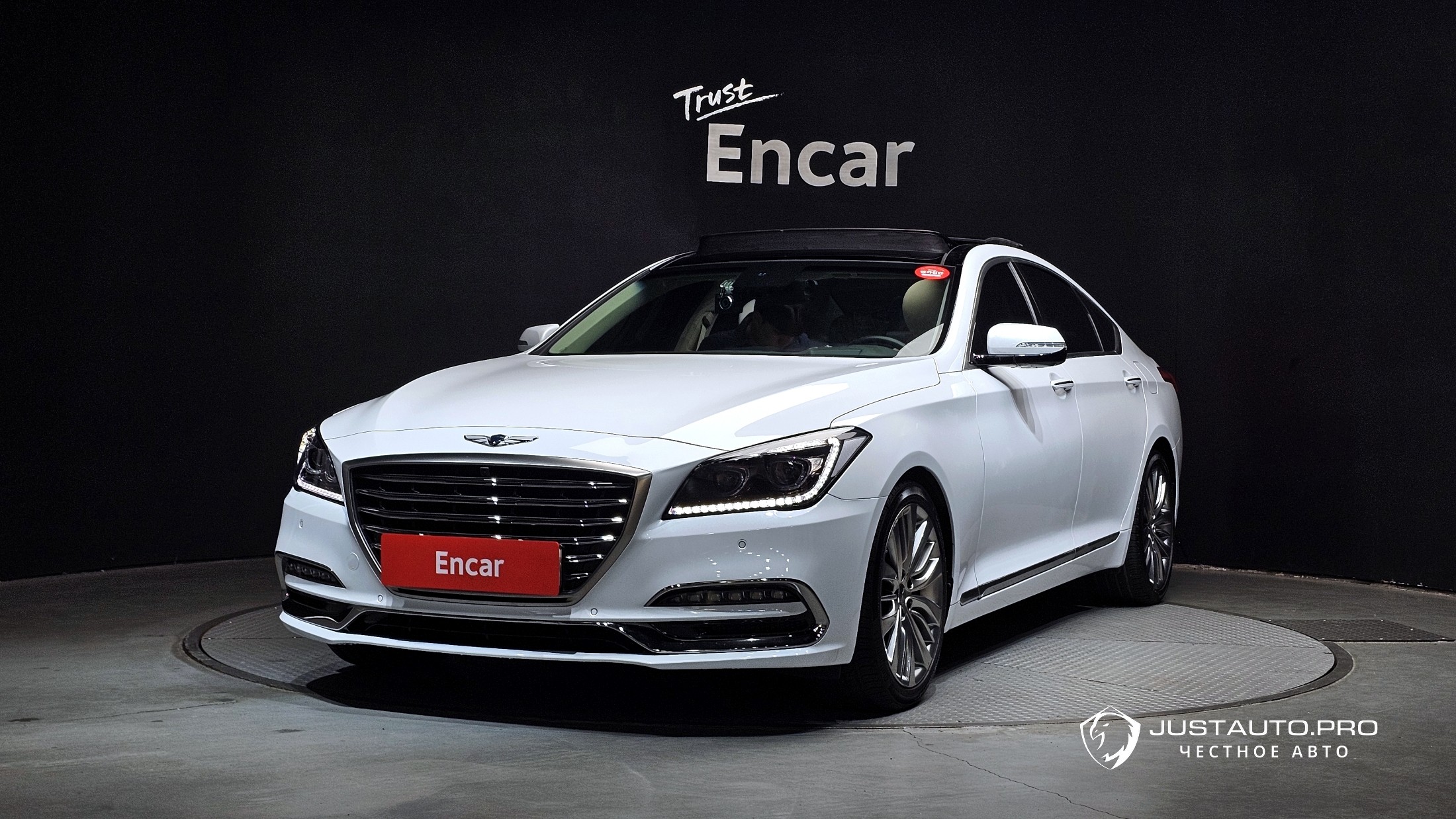 Автомобиль Genesis G80