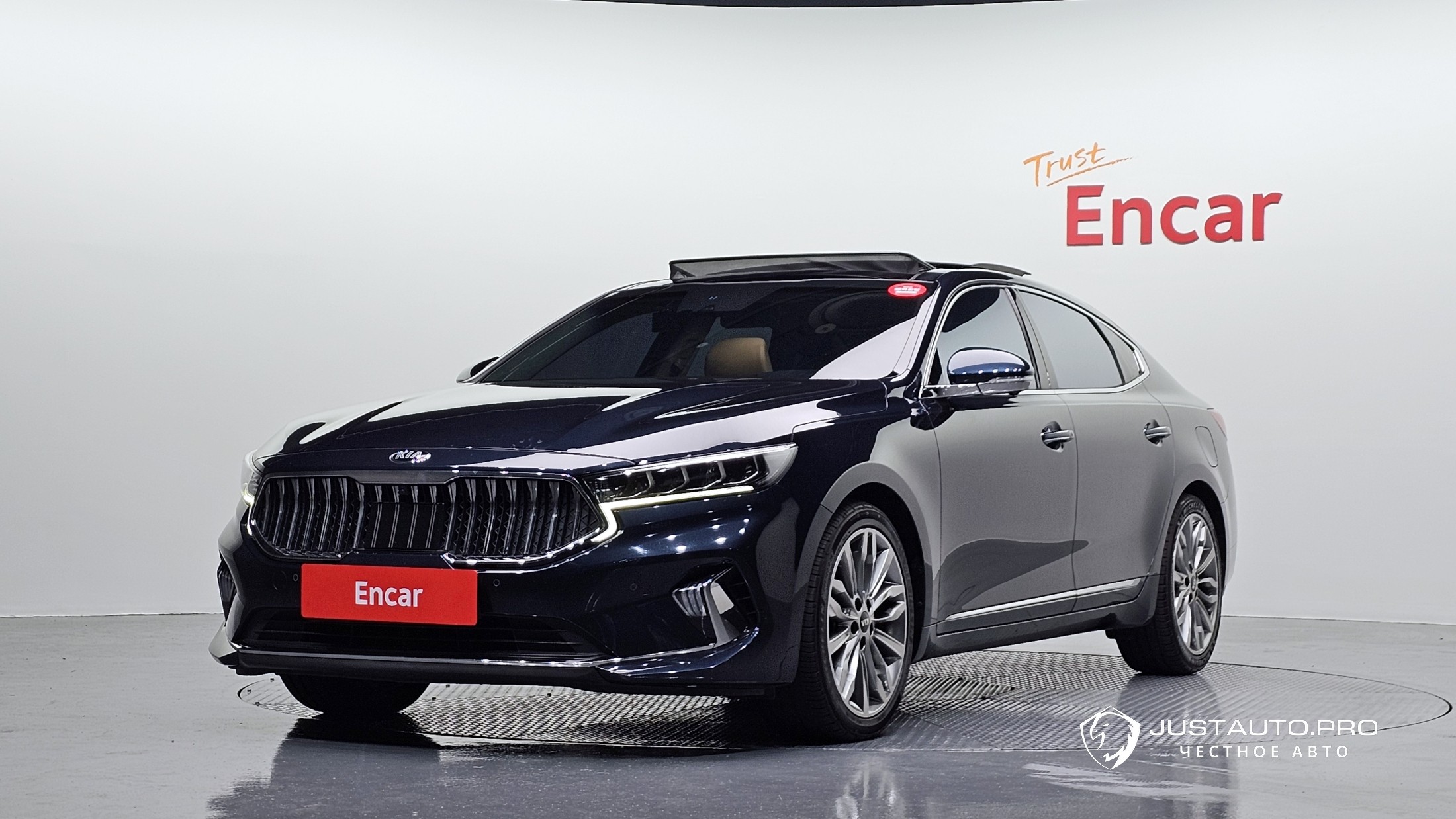Автомобиль Kia K7