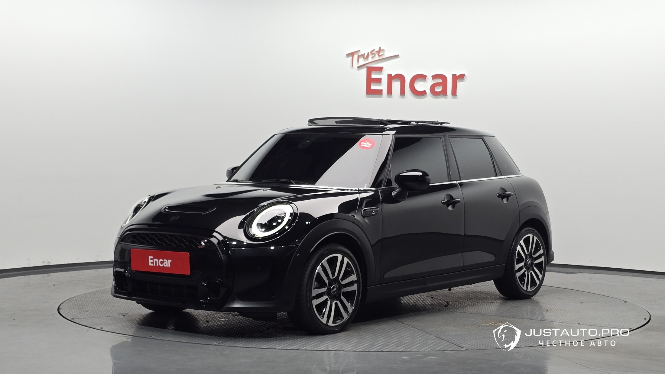 Автомобиль Mini Cooper