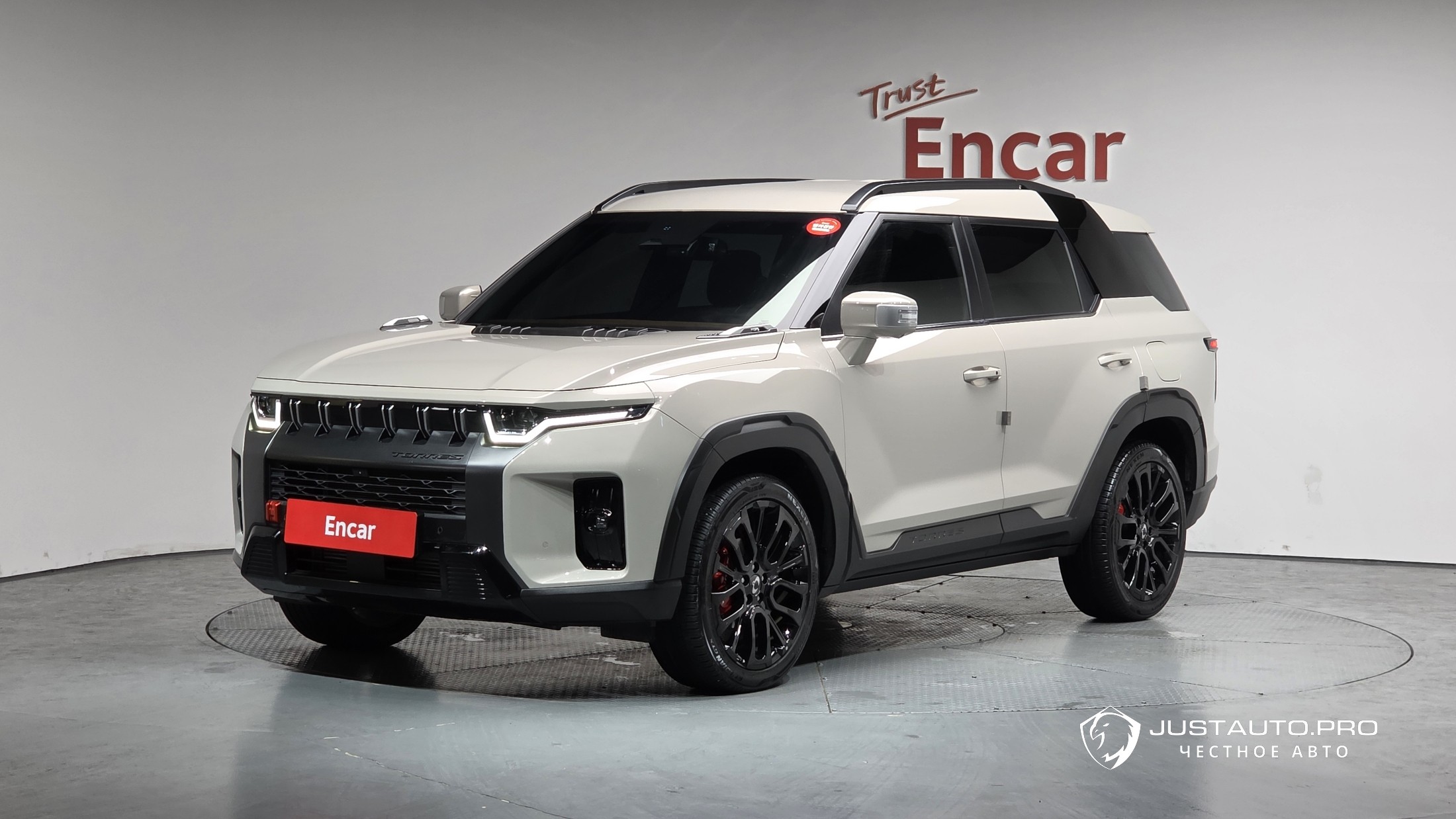 Автомобиль KG_Mobility_Ssangyong Torres