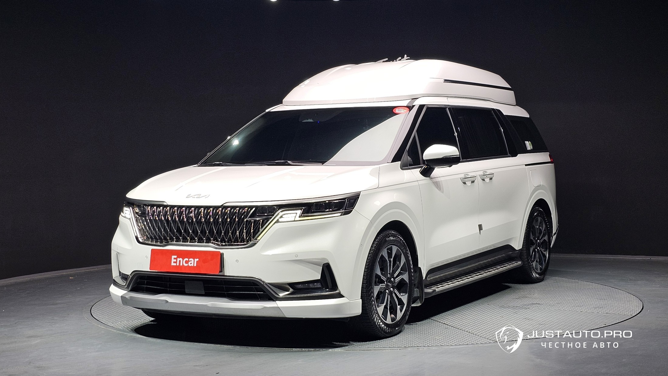Автомобиль Kia Canival