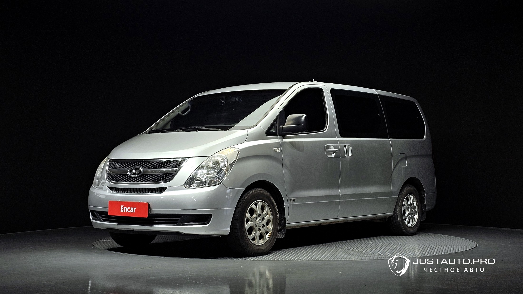 Автомобиль Hyundai Starex