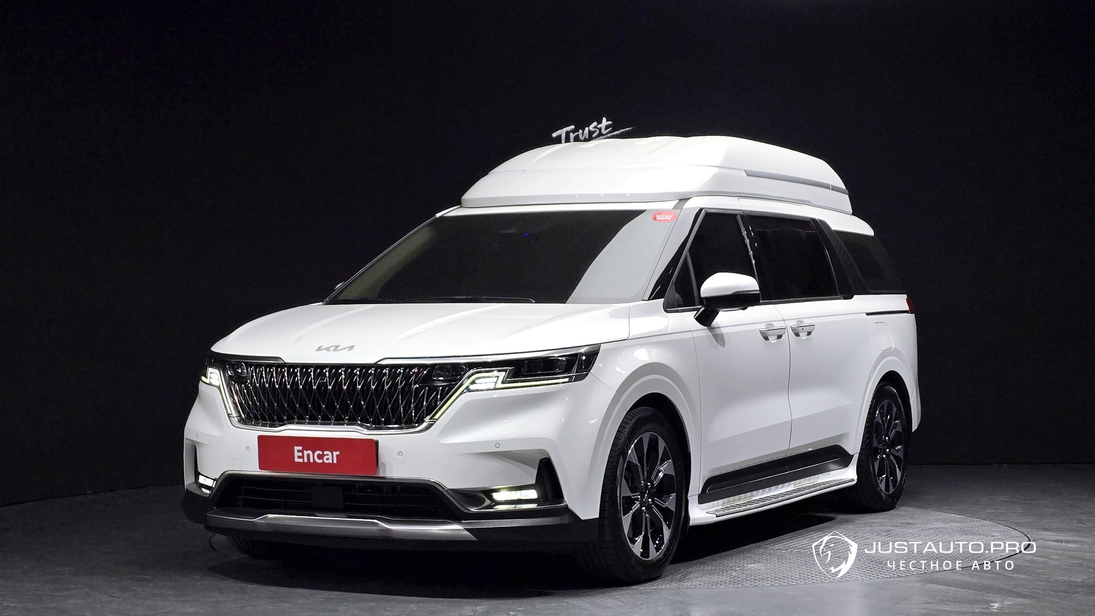 Автомобиль Kia Canival