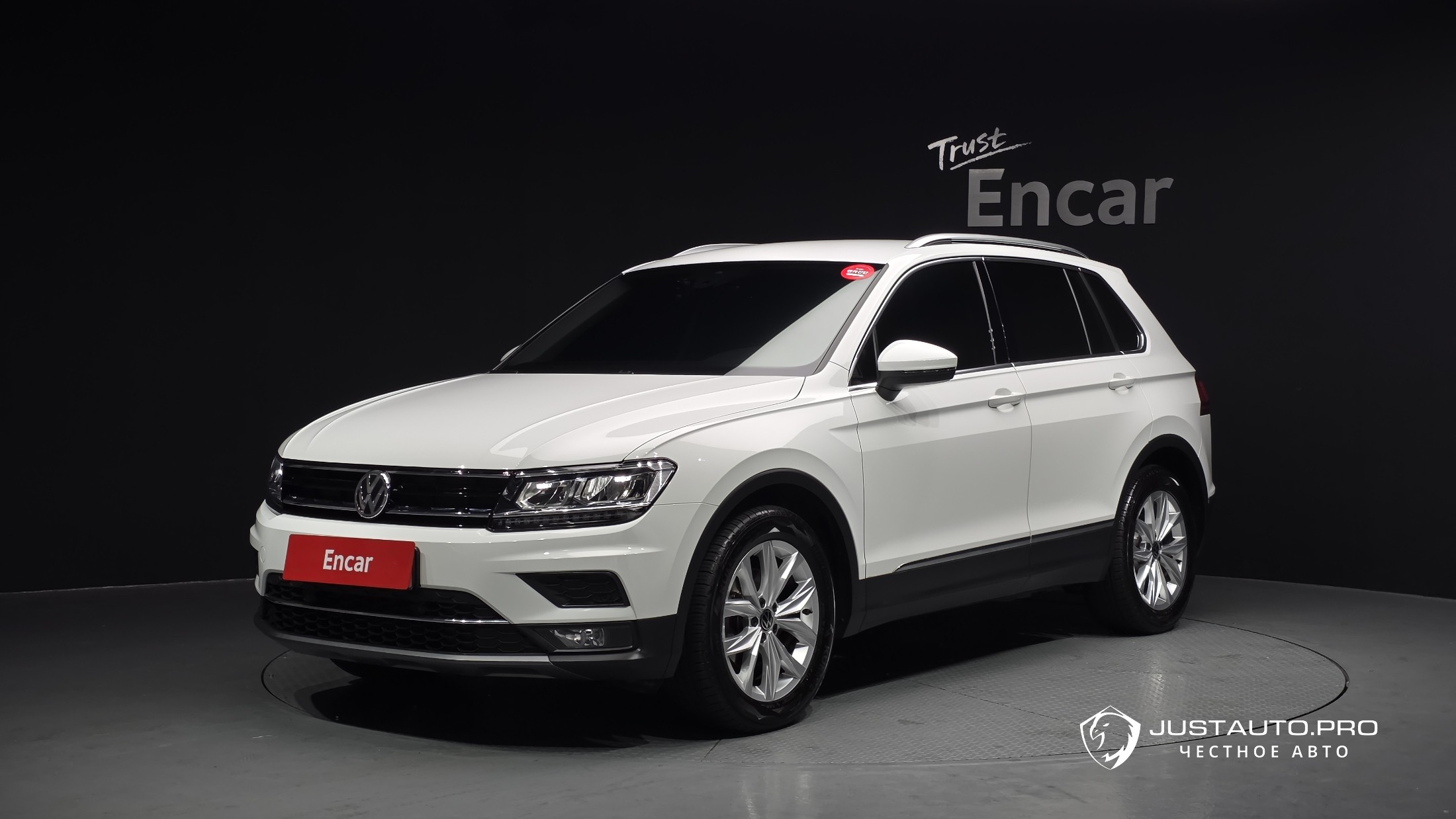 Автомобиль Volkswagen Tiguan