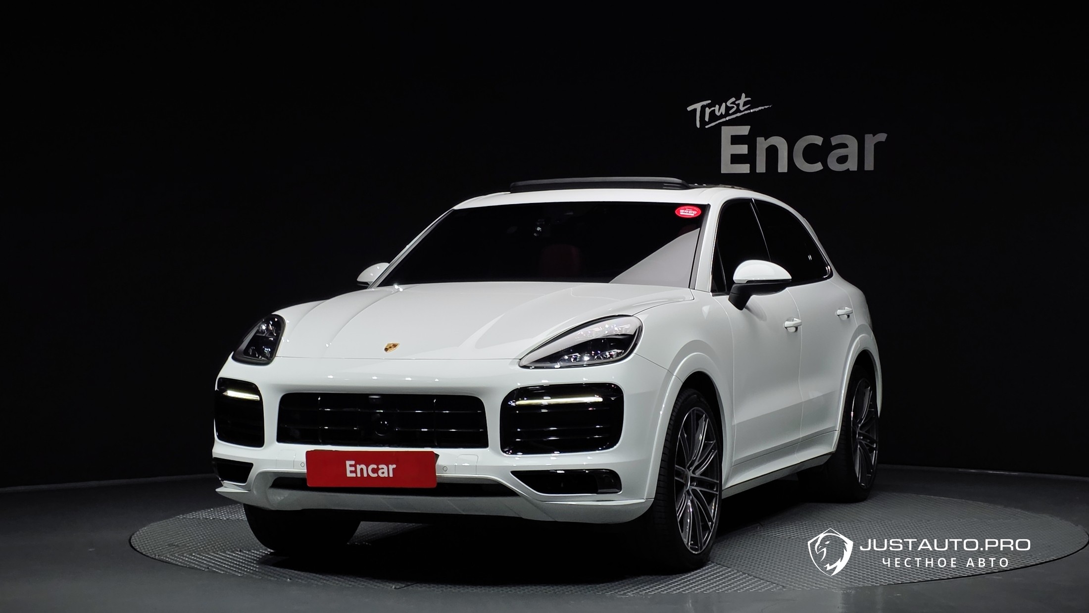 Автомобиль Porsche Cayenne