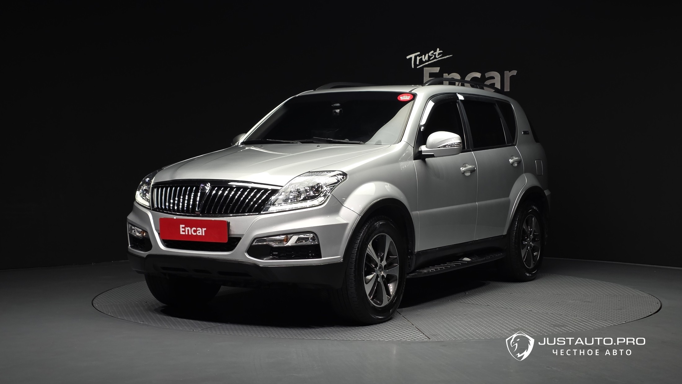 Автомобиль KG_Mobility_Ssangyong Rexton