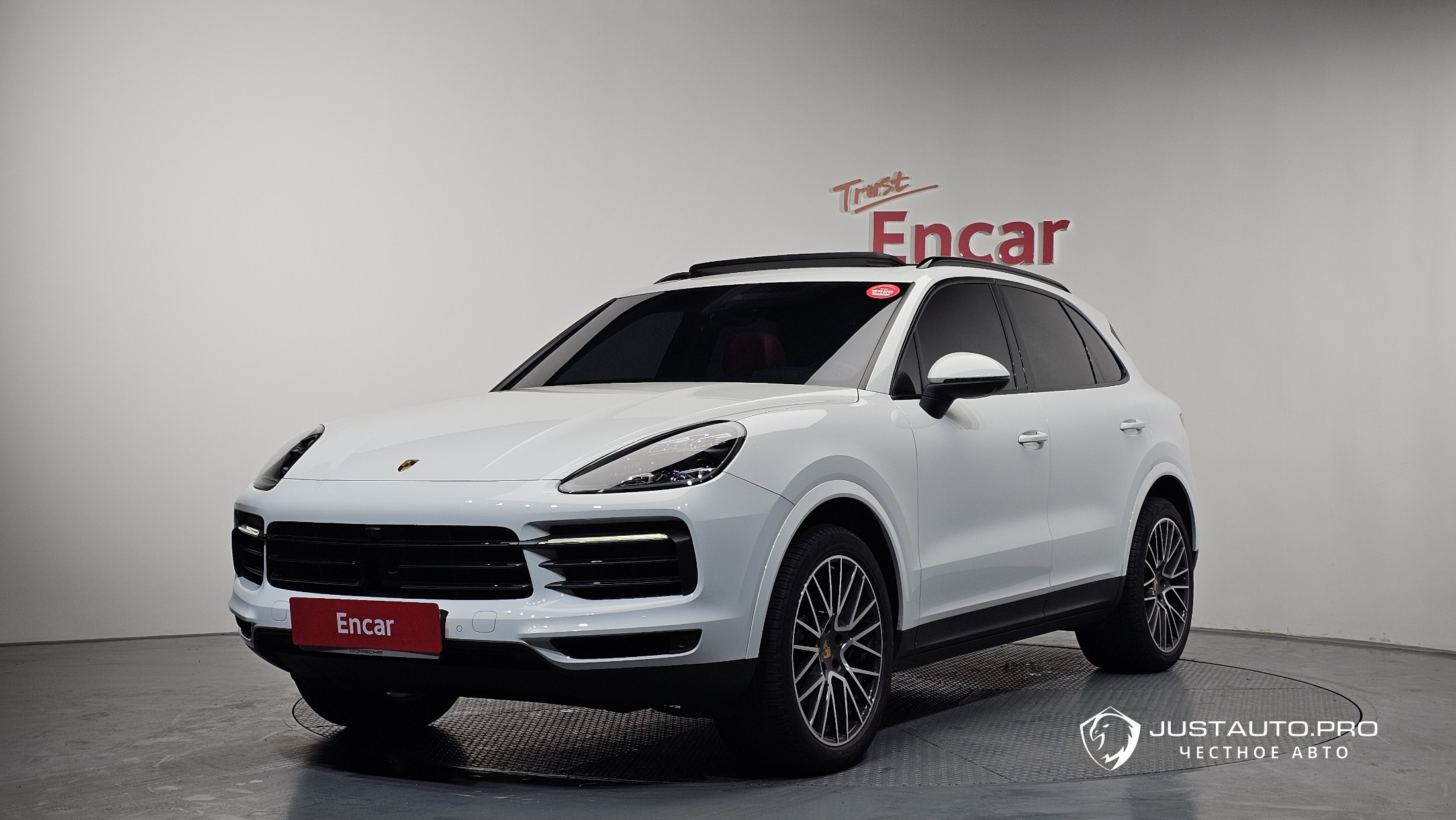 Автомобиль Porsche Cayenne