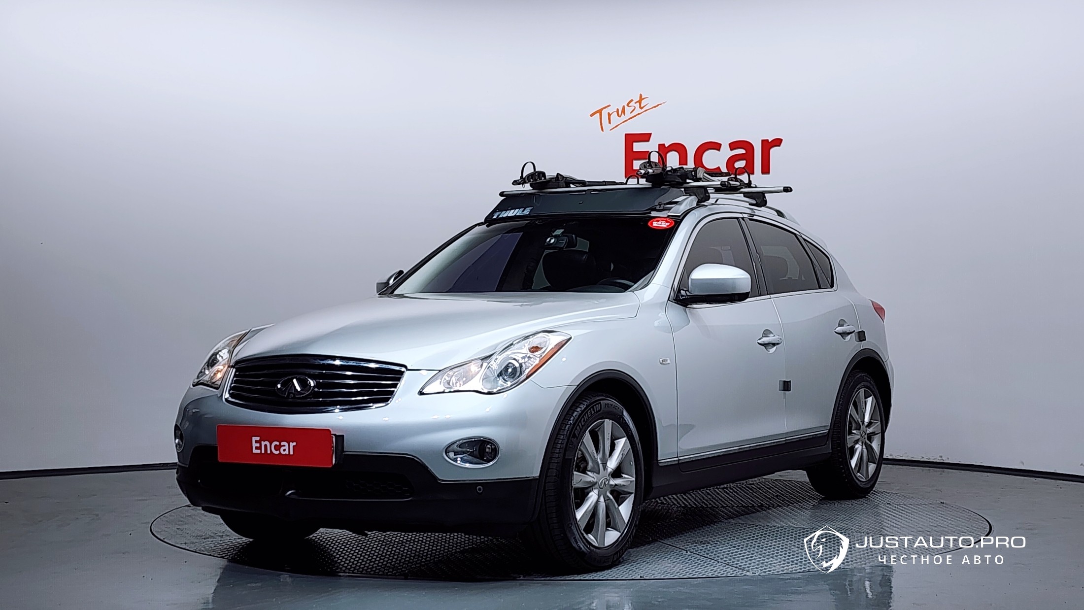Автомобиль Infiniti EX