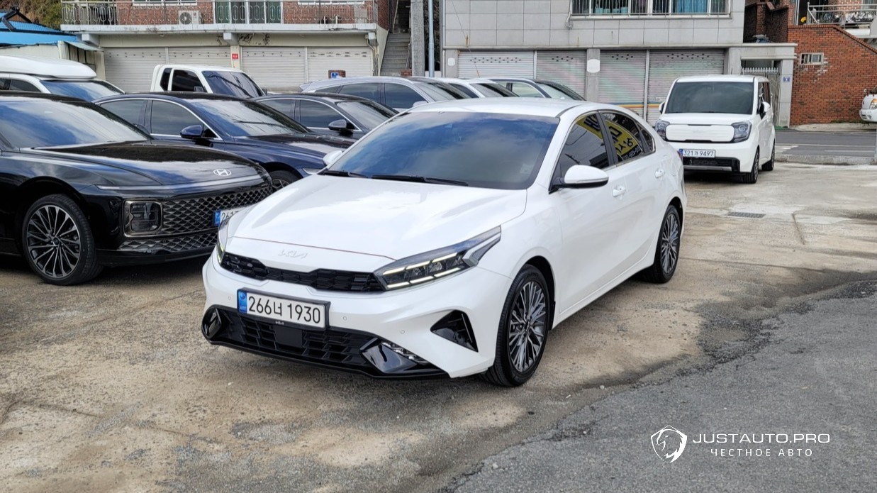 Автомобиль Kia K3