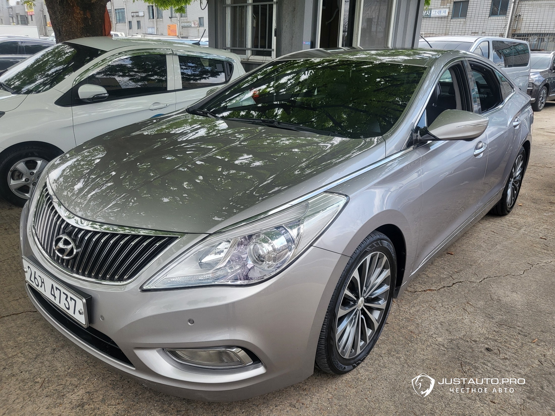 Автомобиль Hyundai Grandeur