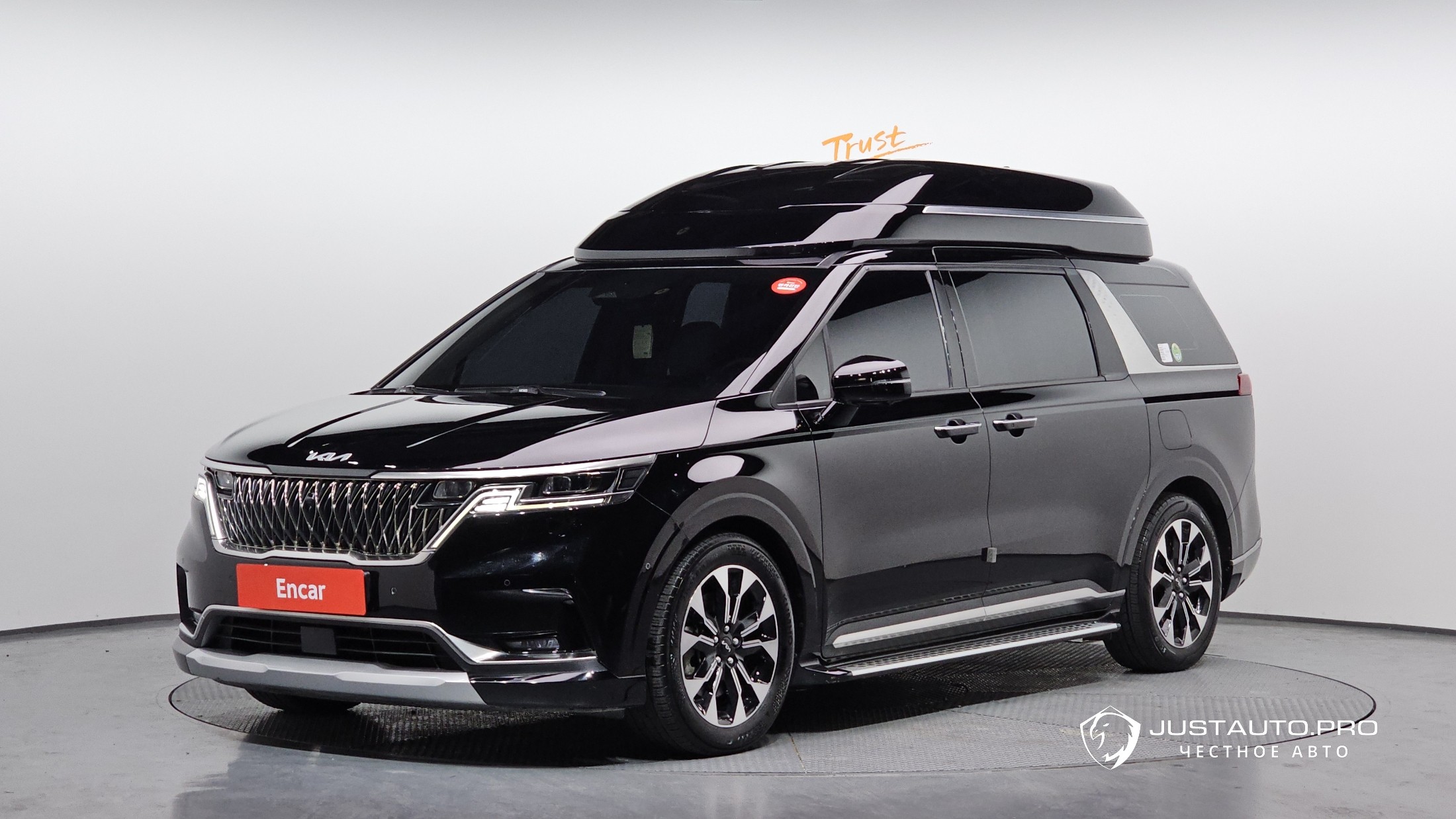 Автомобиль Kia Canival