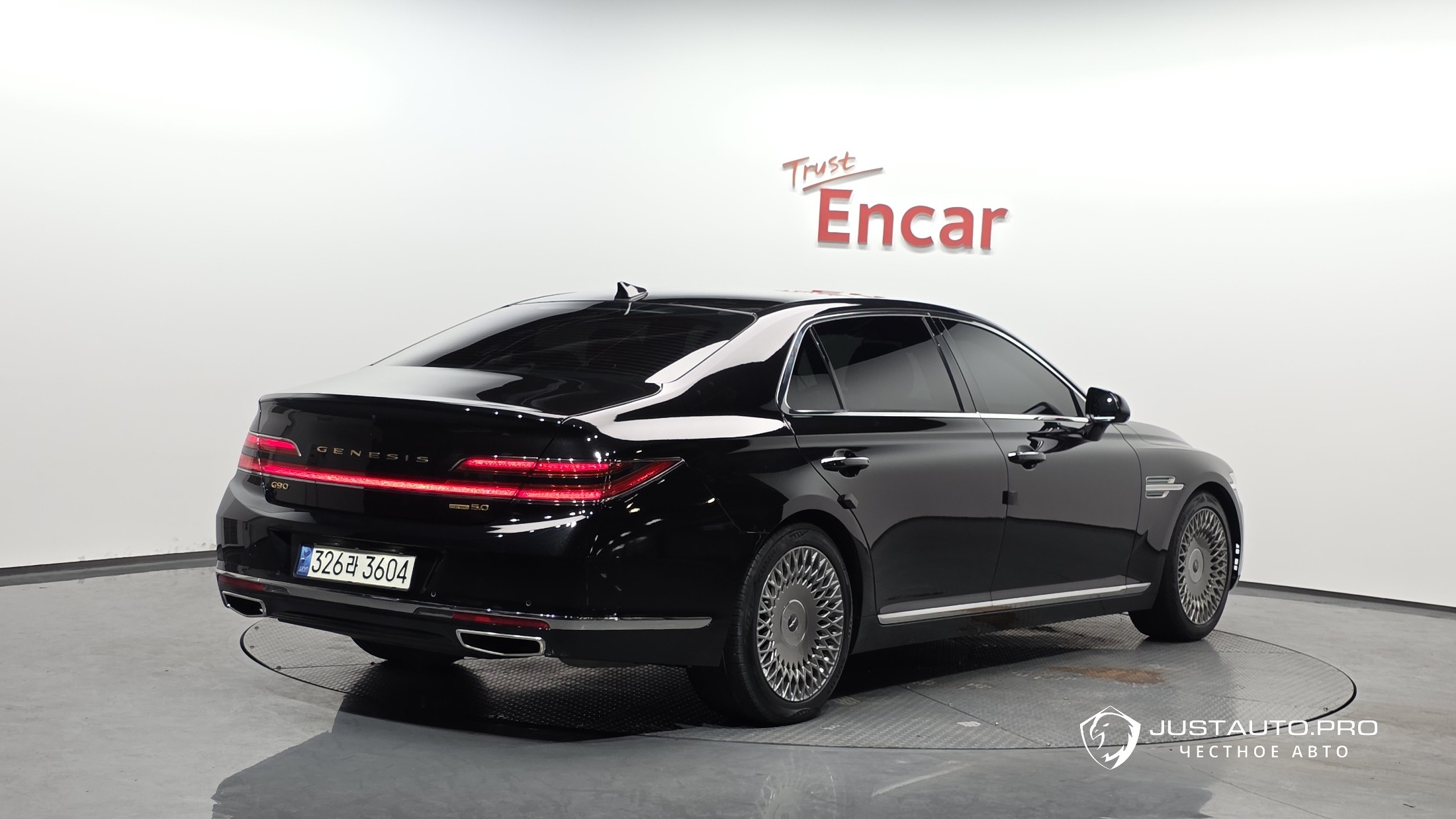 Автомобиль Genesis G90