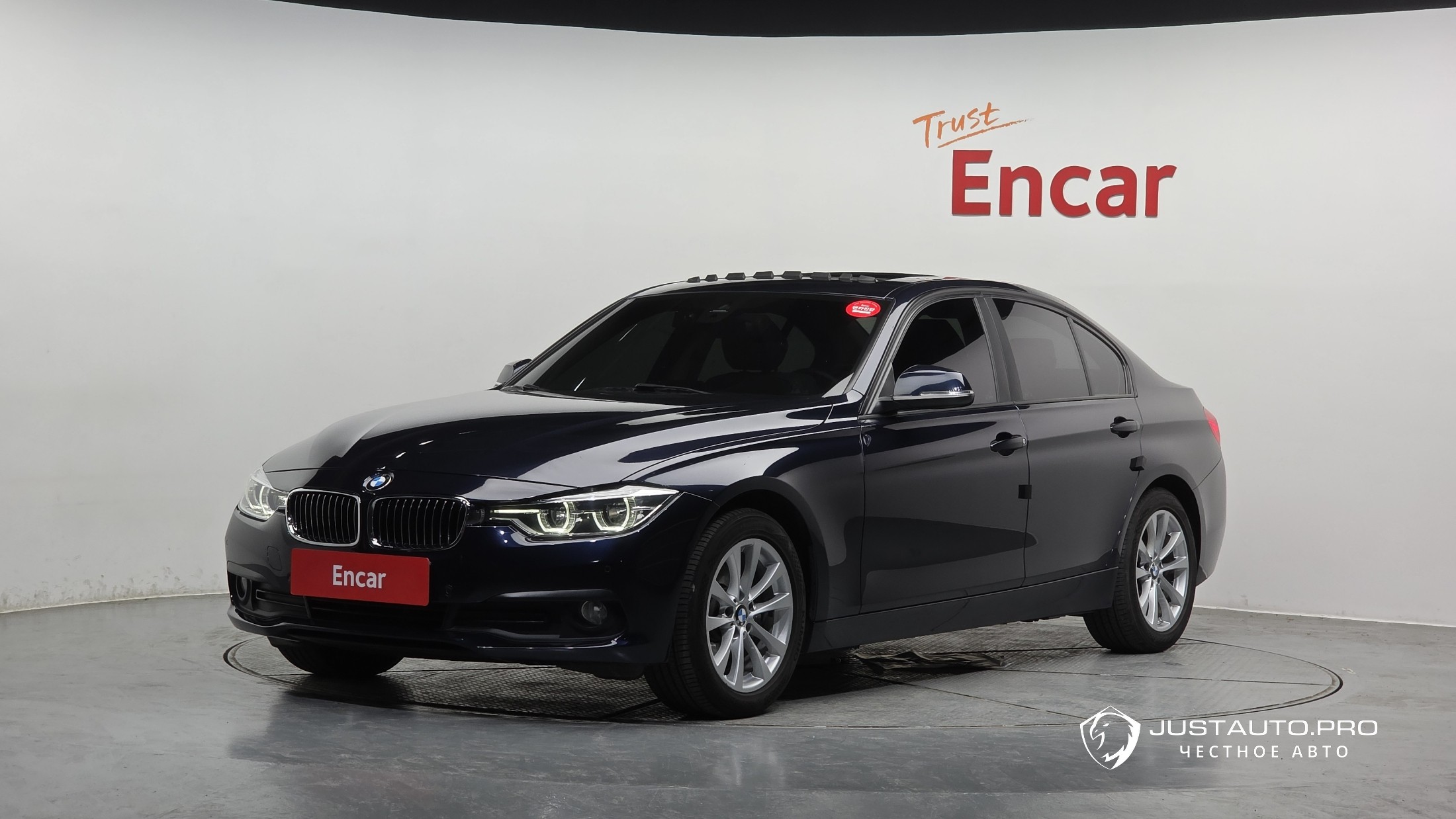 Автомобиль BMW 3-Series
