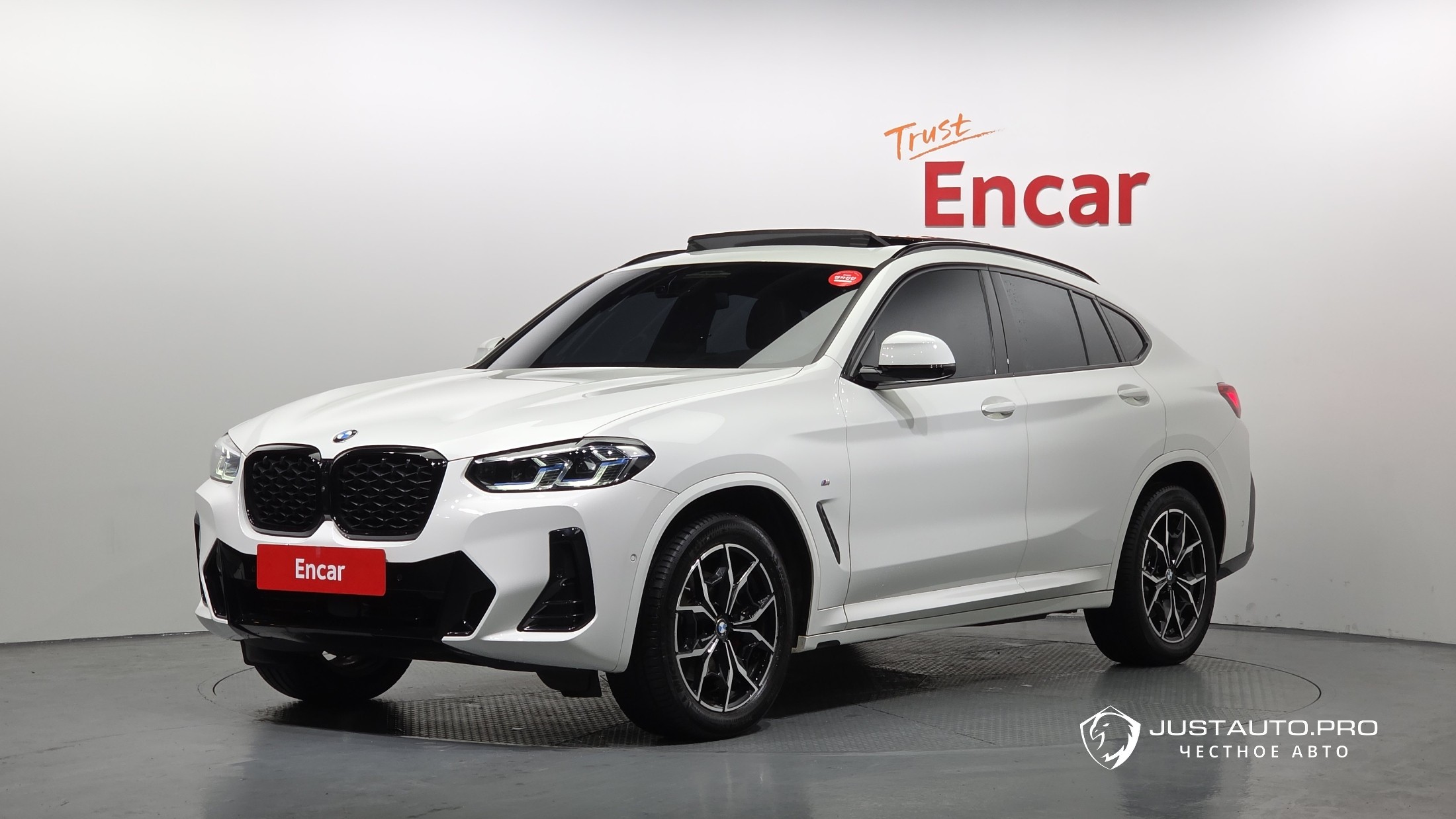 Автомобиль BMW X4