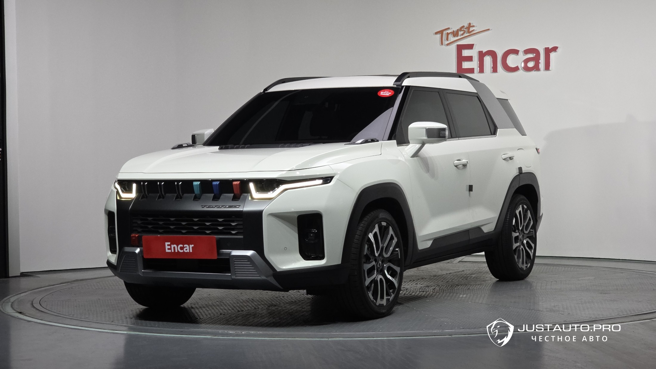 Автомобиль KG_Mobility_Ssangyong Torres