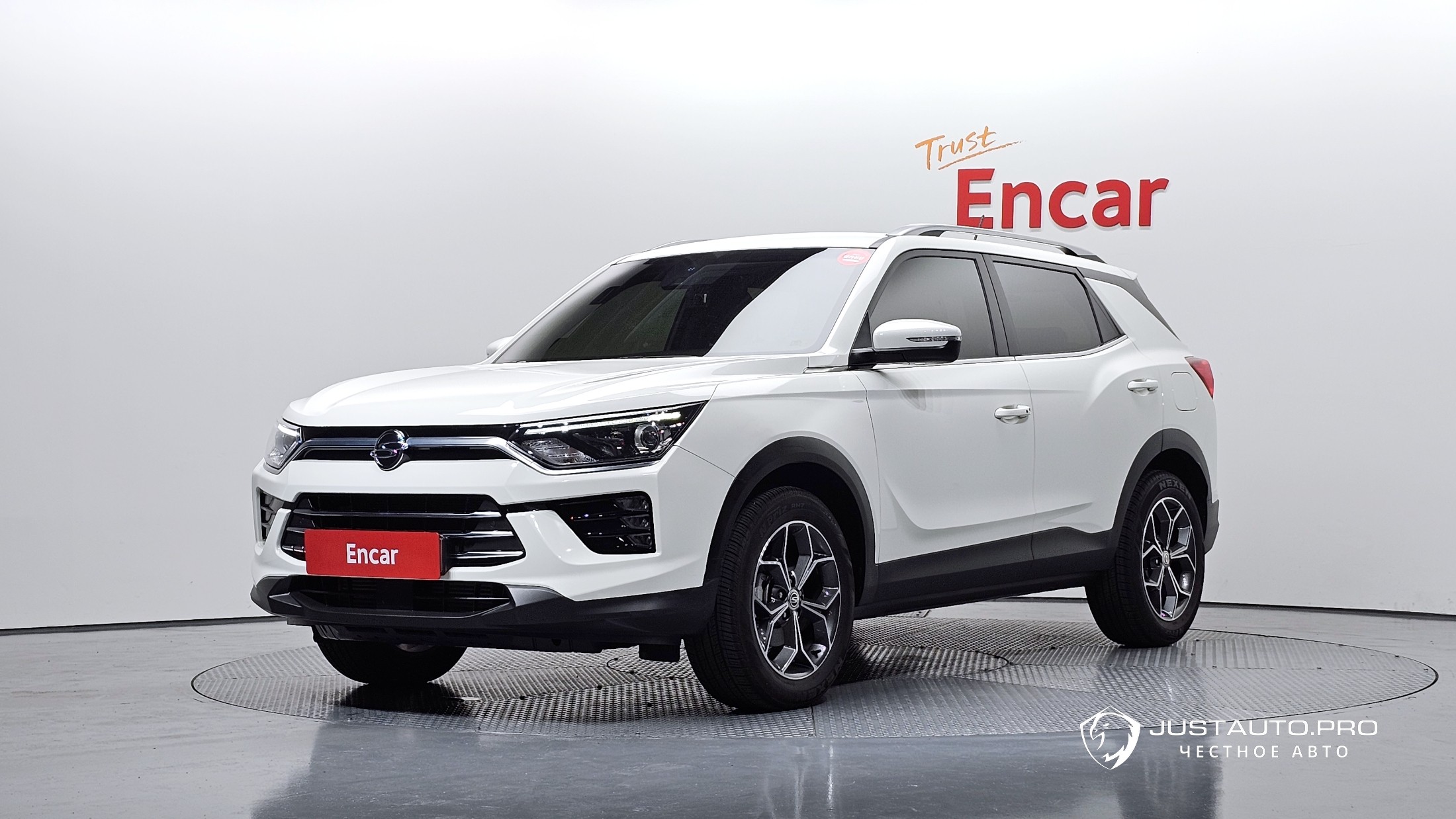 Автомобиль KG_Mobility_Ssangyong KORANDO