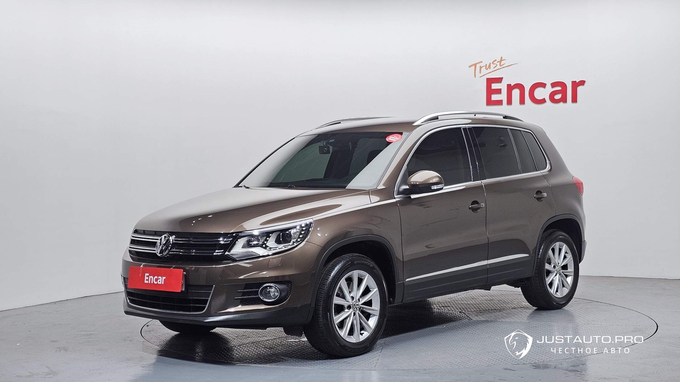 Автомобиль Volkswagen Tiguan