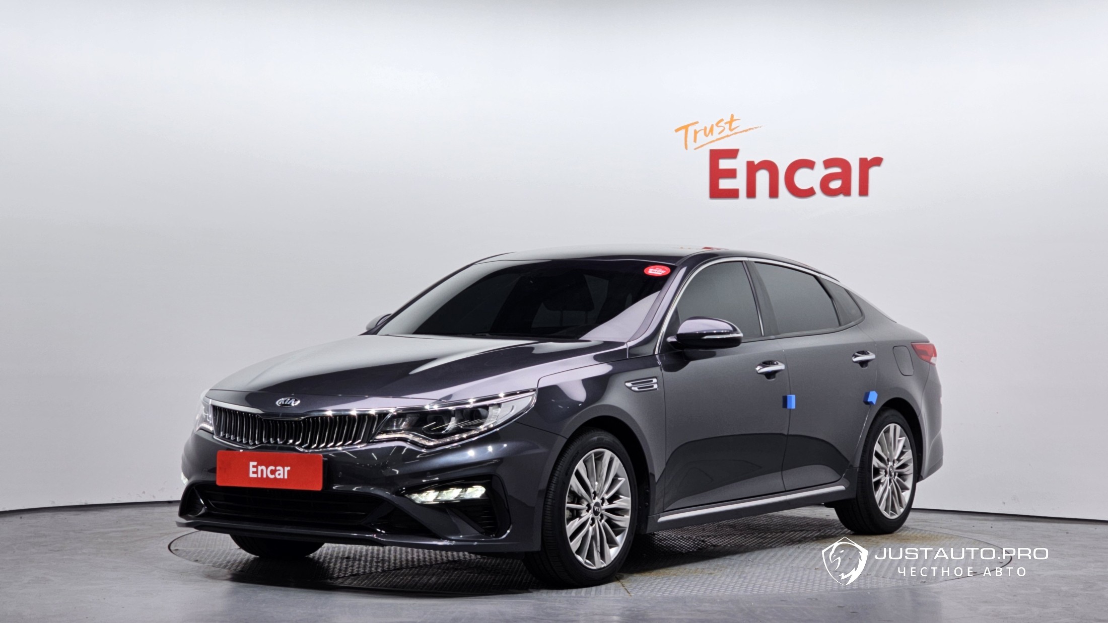 Автомобиль Kia K5