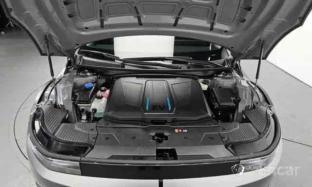Автомобиль Hyundai Ioniq5