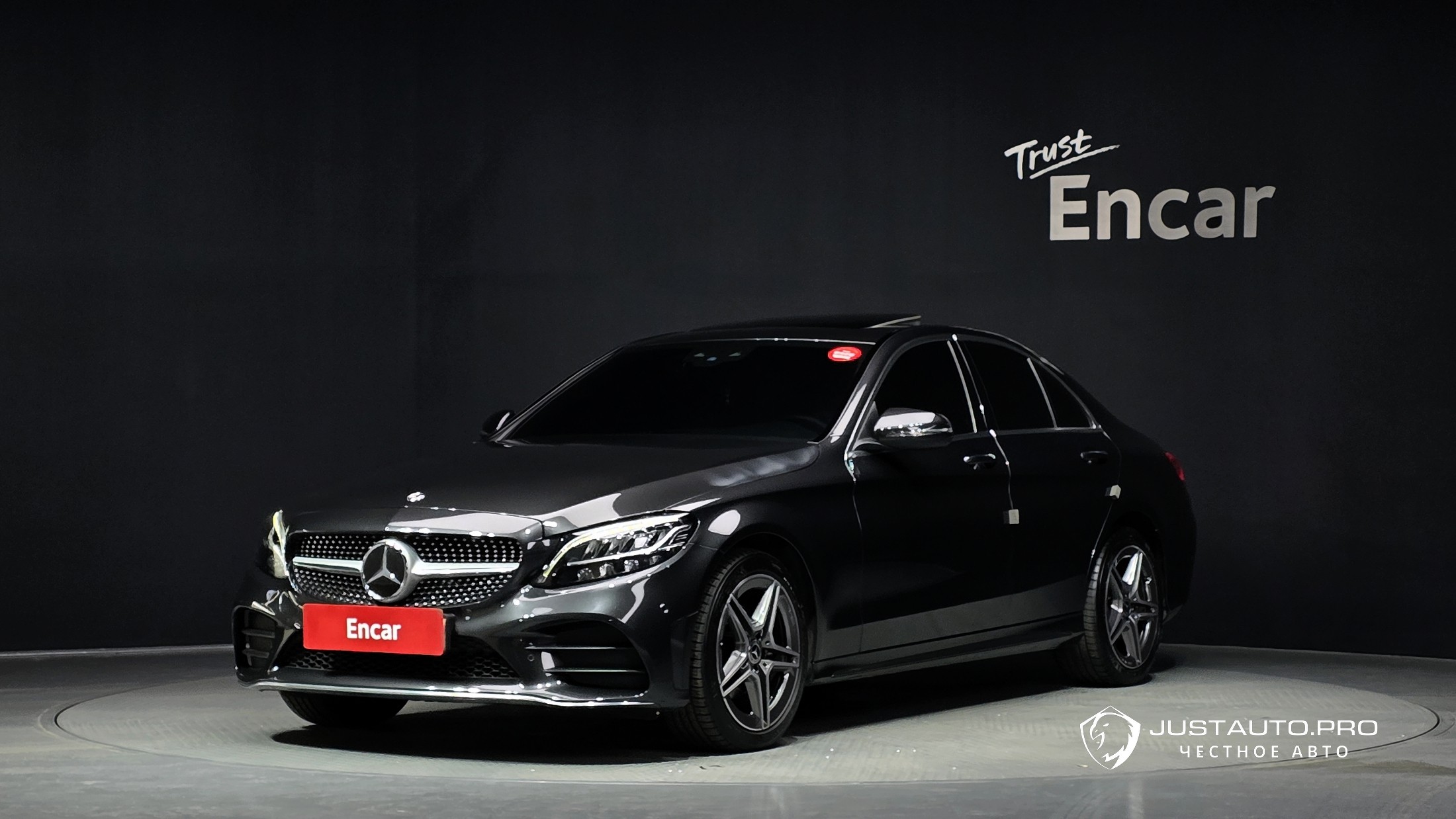 Автомобиль Mercedes-Benz C-Class