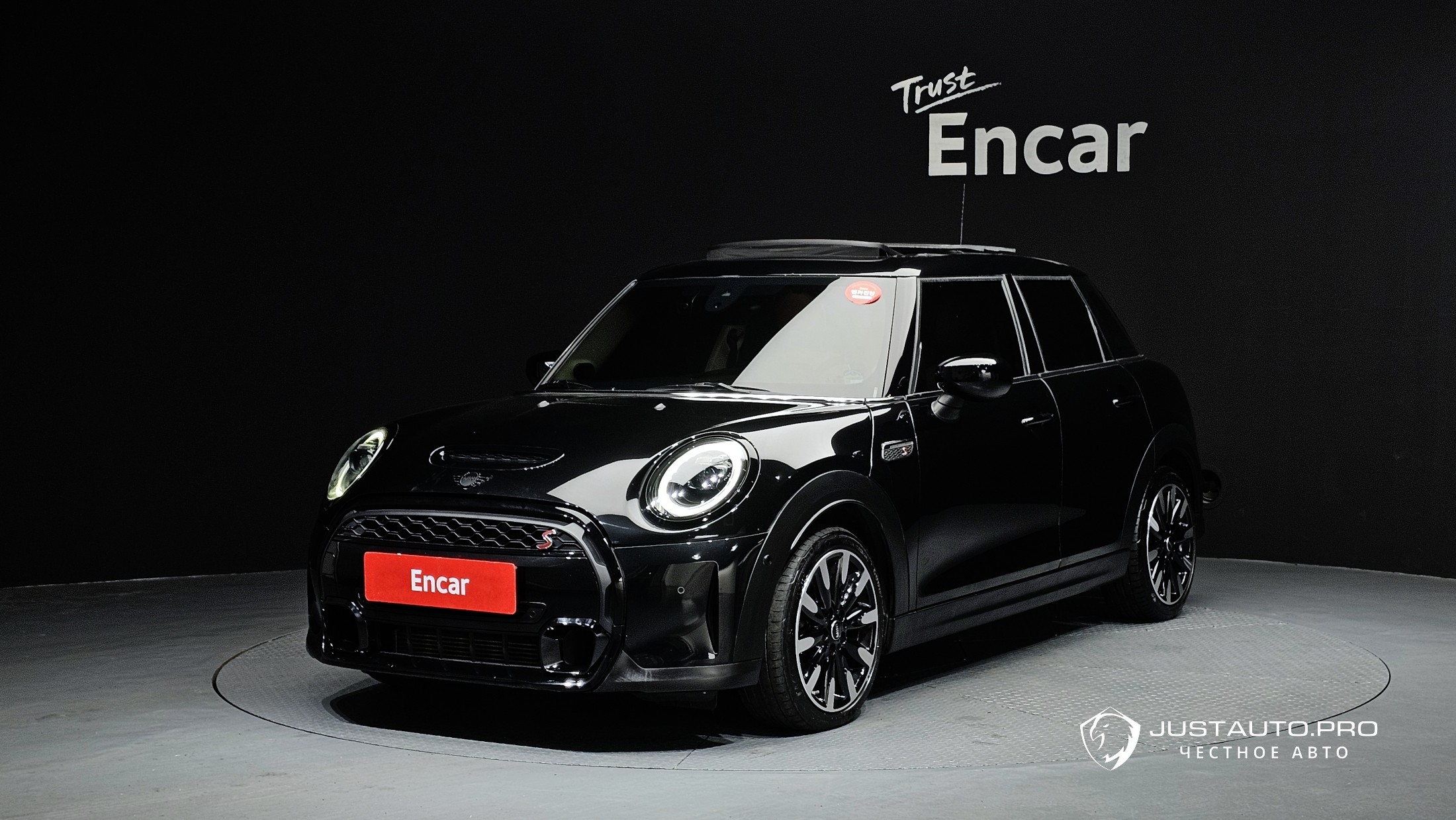 Автомобиль Mini Cooper