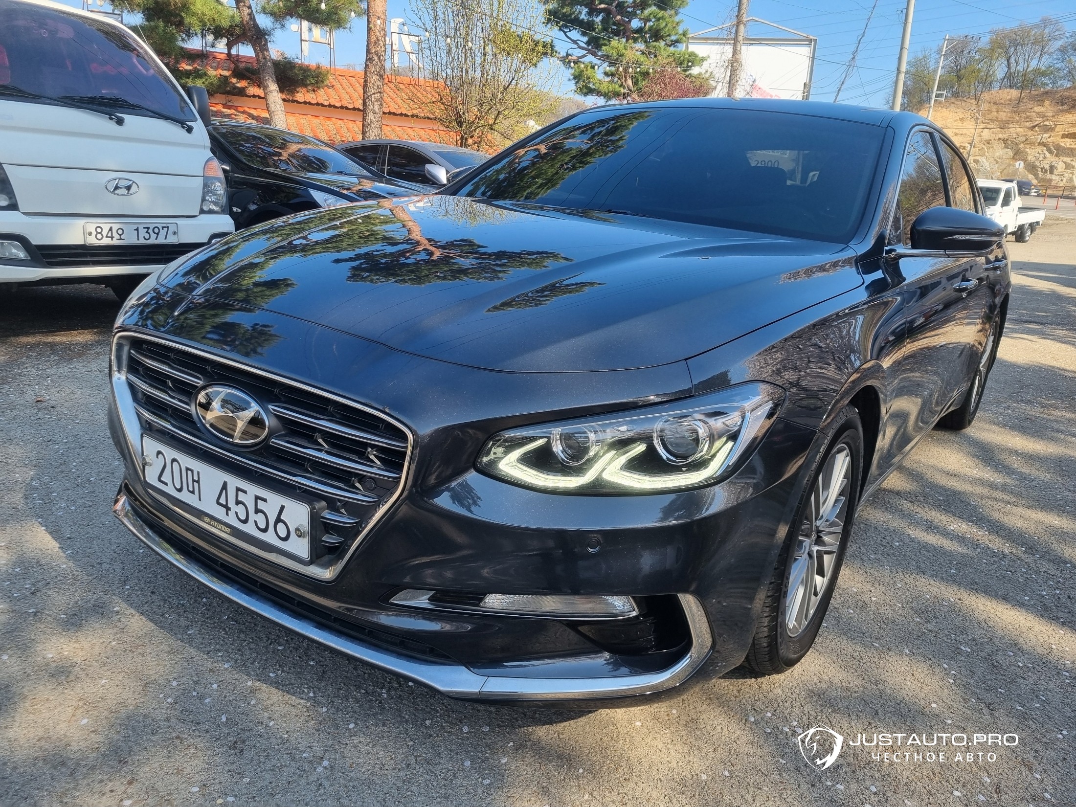 Автомобиль Hyundai Grandeur