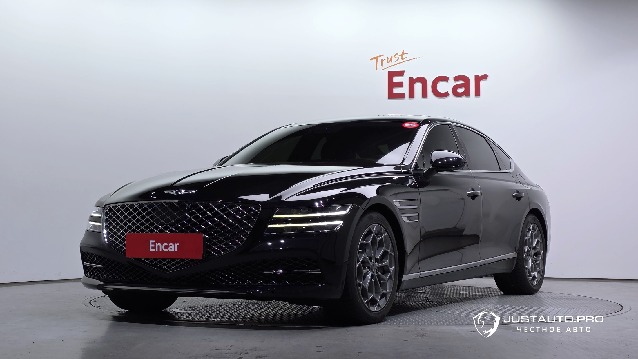 Автомобиль Genesis G80