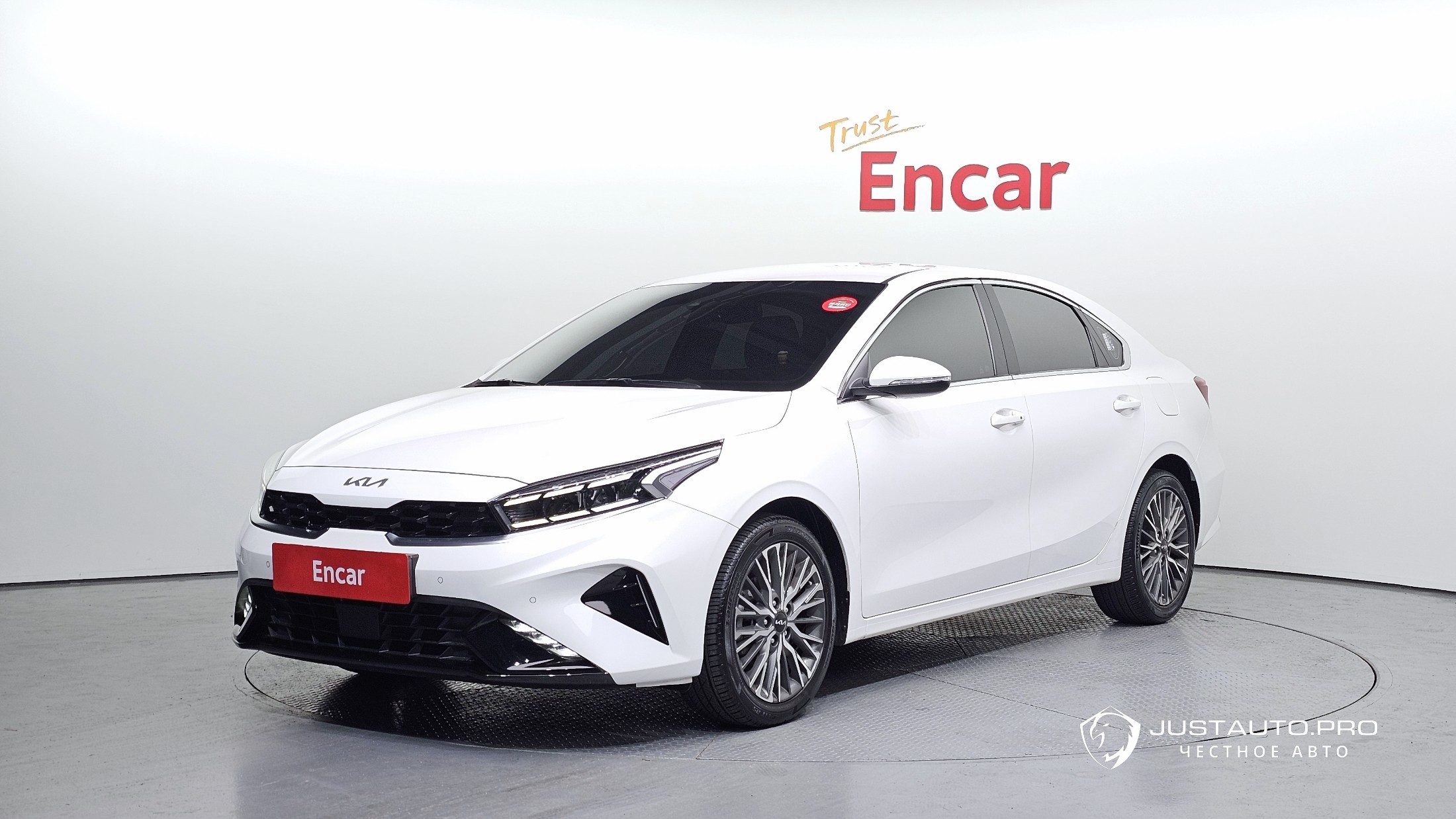Автомобиль Kia K3