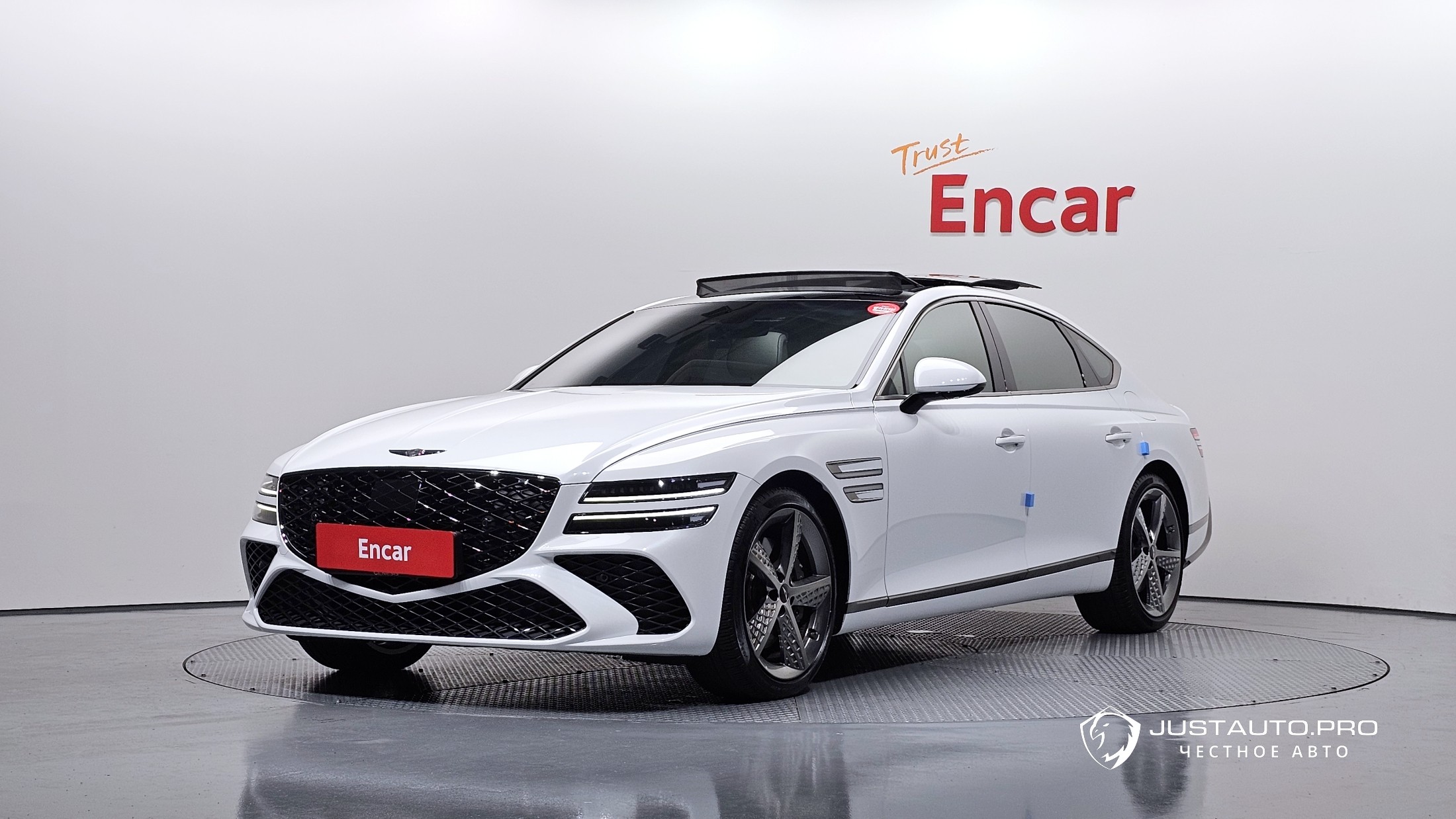 Автомобиль Genesis G80