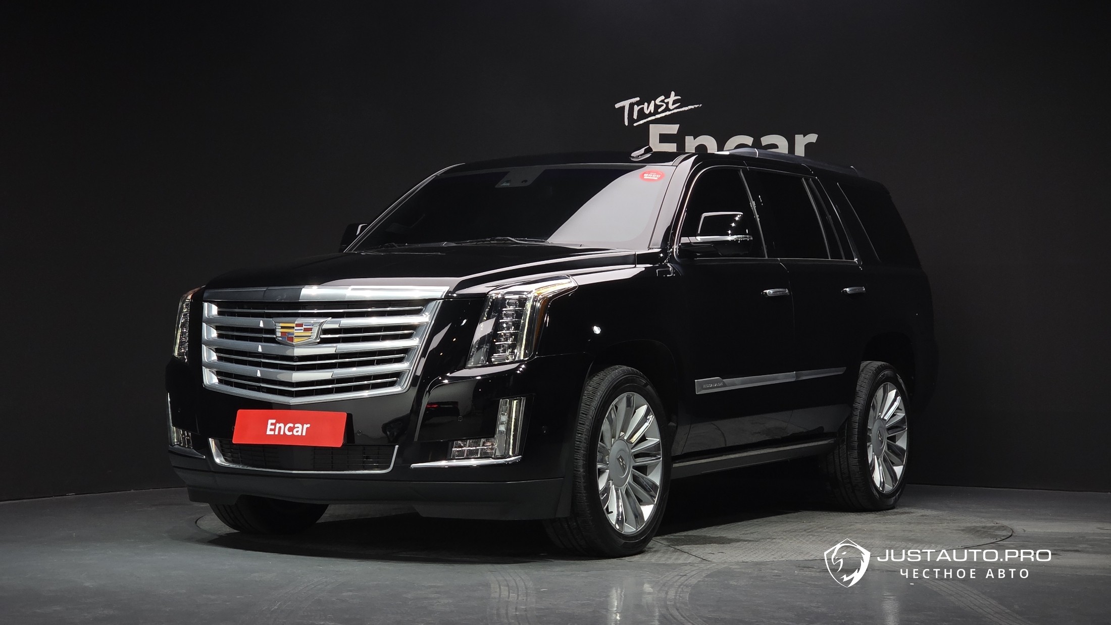 Автомобиль Cadillac Escalade