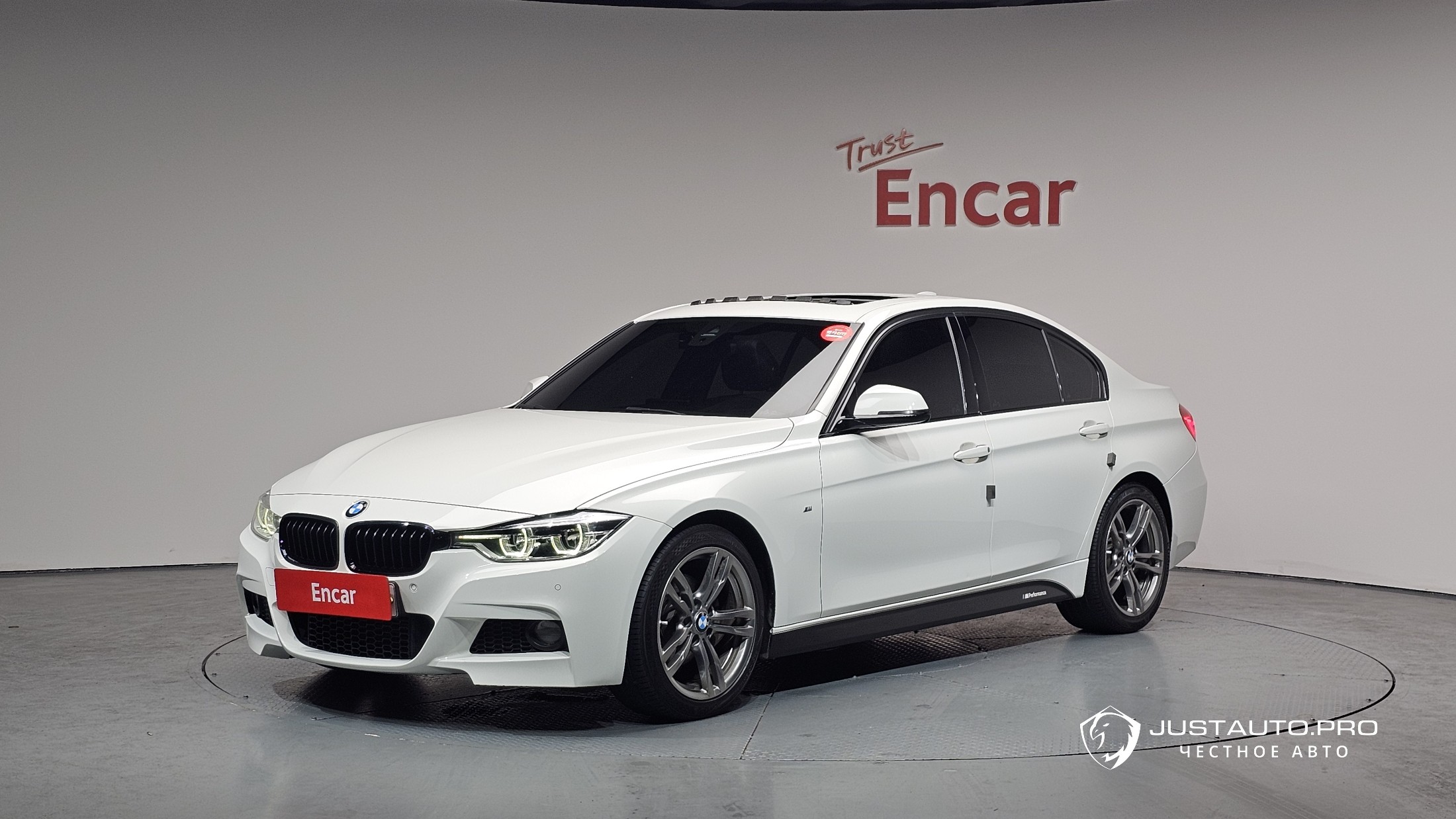 Автомобиль BMW 3-Series