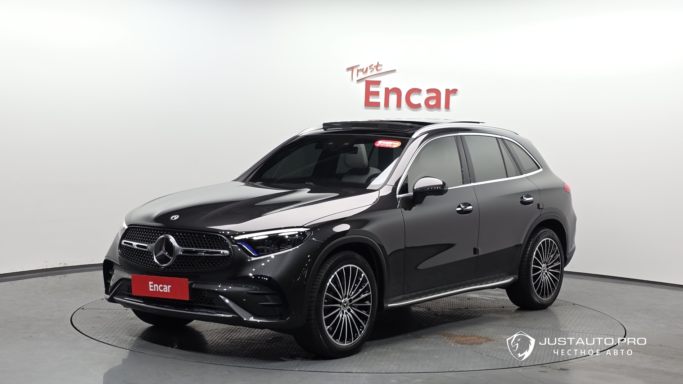 Автомобиль Mercedes-Benz GLC-Class