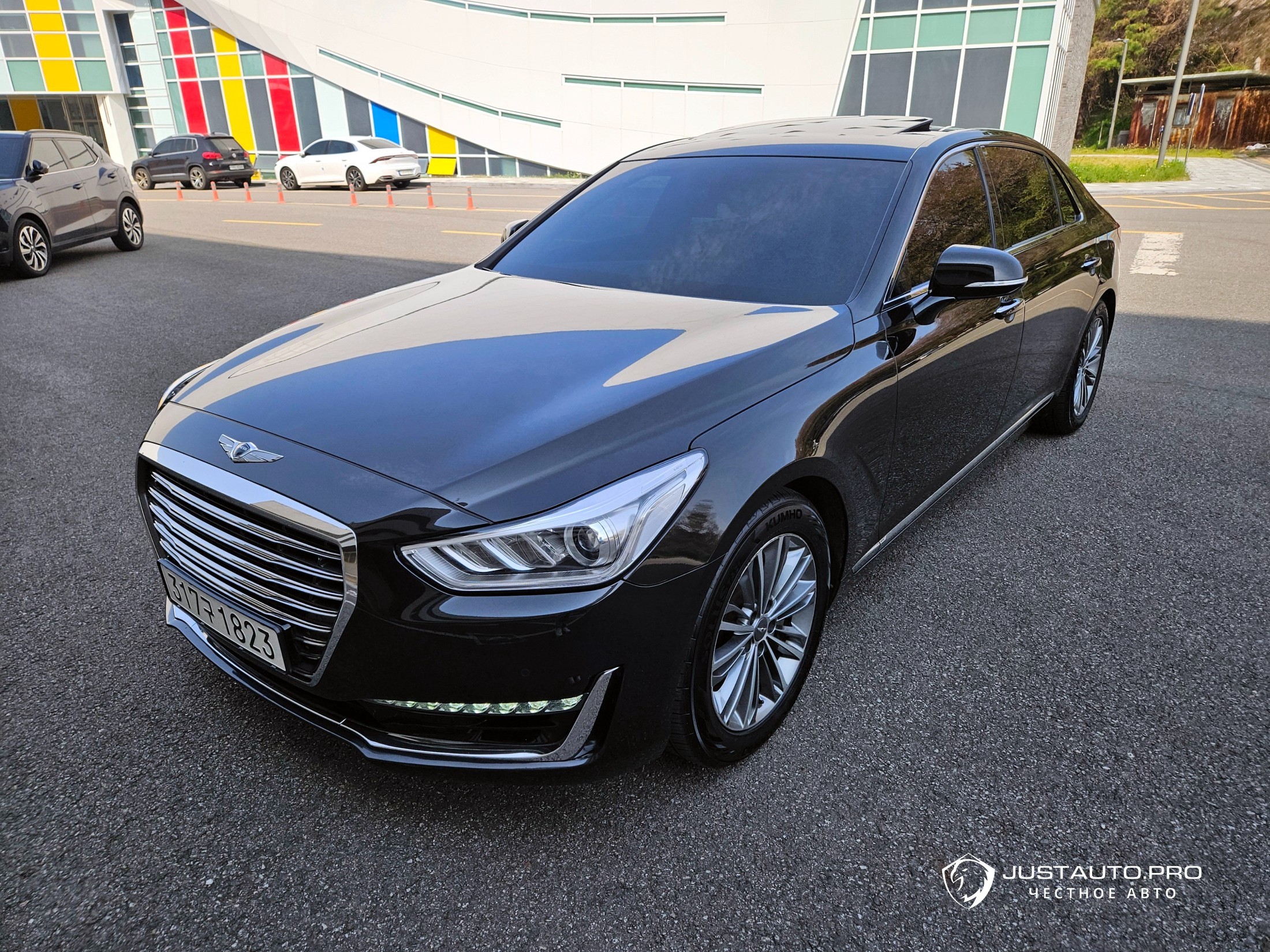 Автомобиль Genesis EQ900