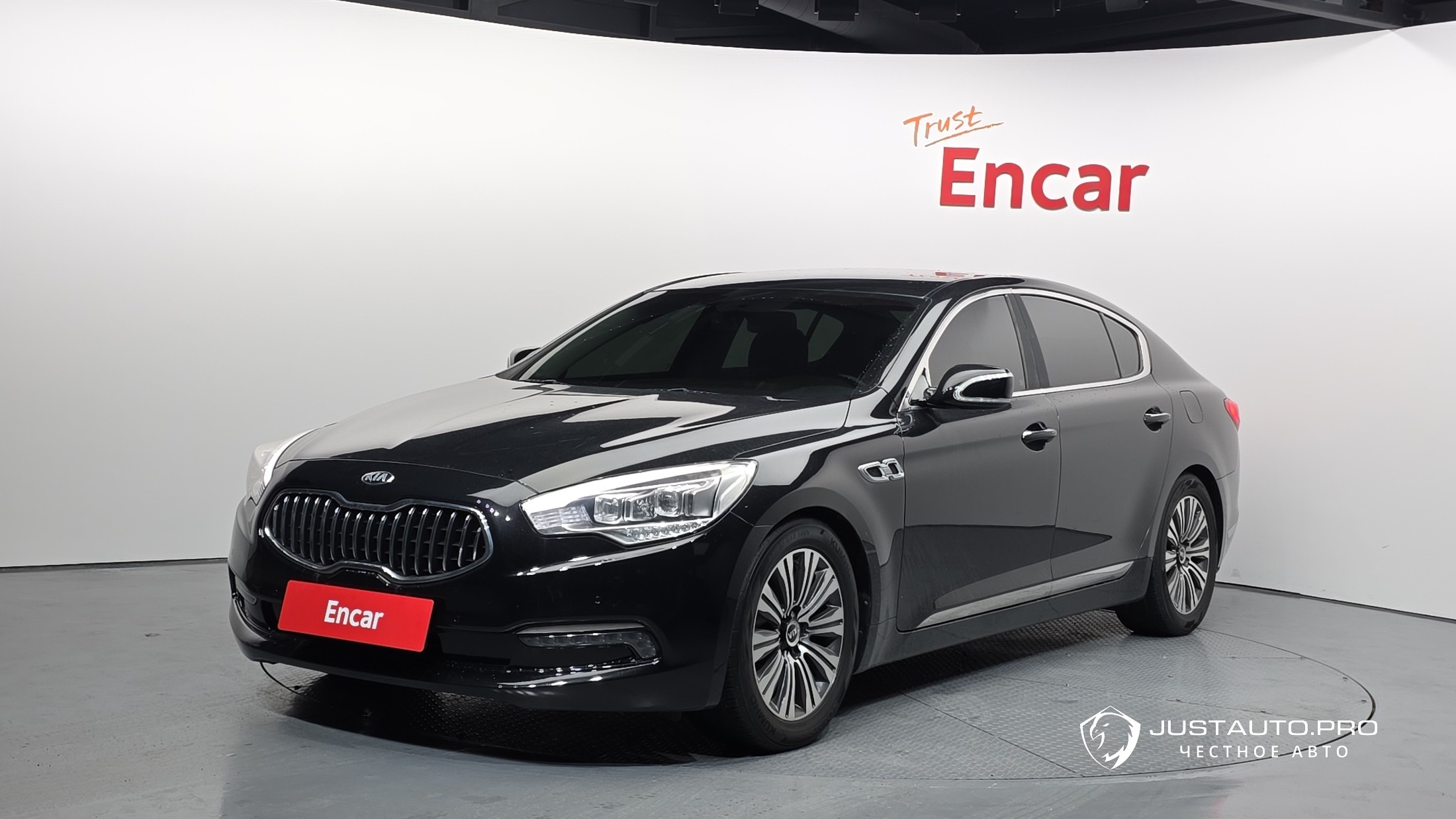 Автомобиль Kia K9