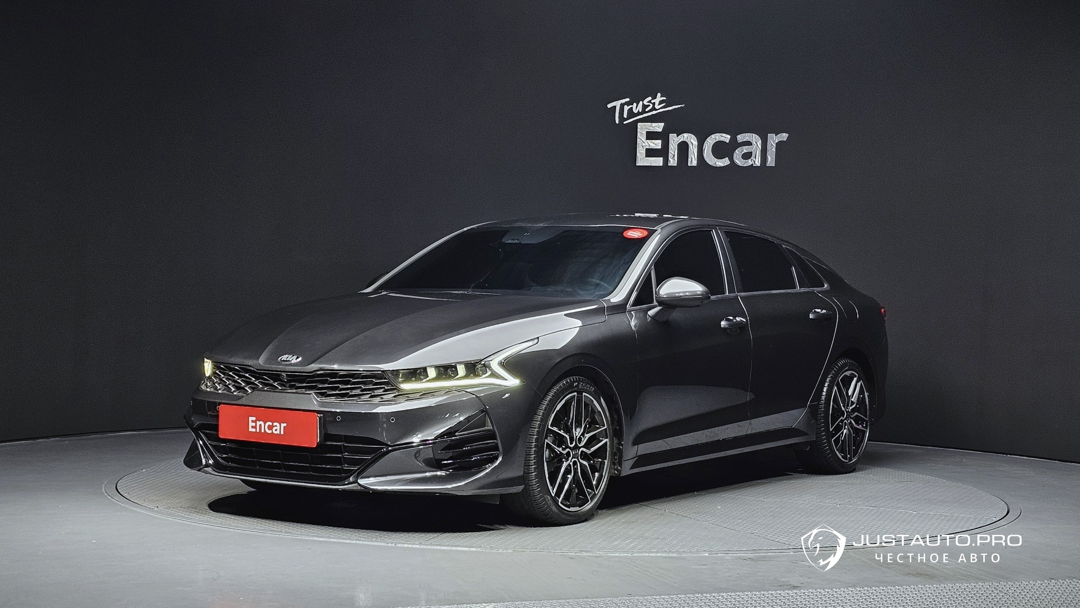 Автомобиль Kia K5