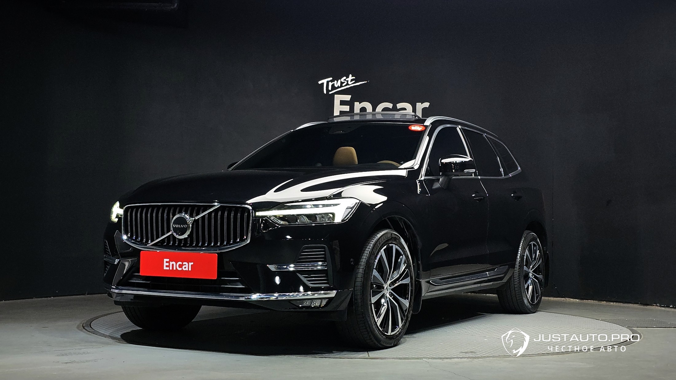 Автомобиль Volvo XC60