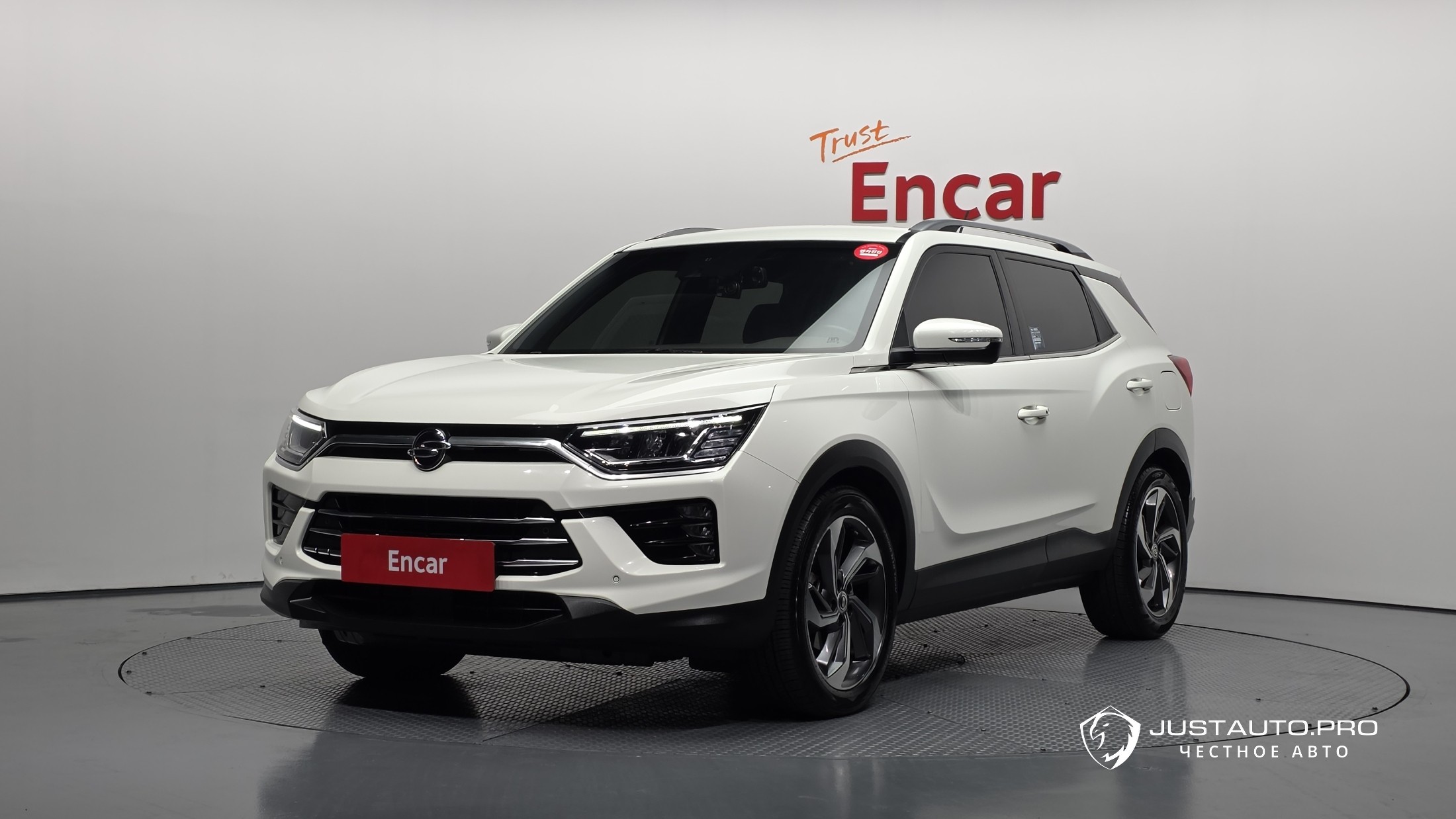 Автомобиль KG_Mobility_Ssangyong KORANDO