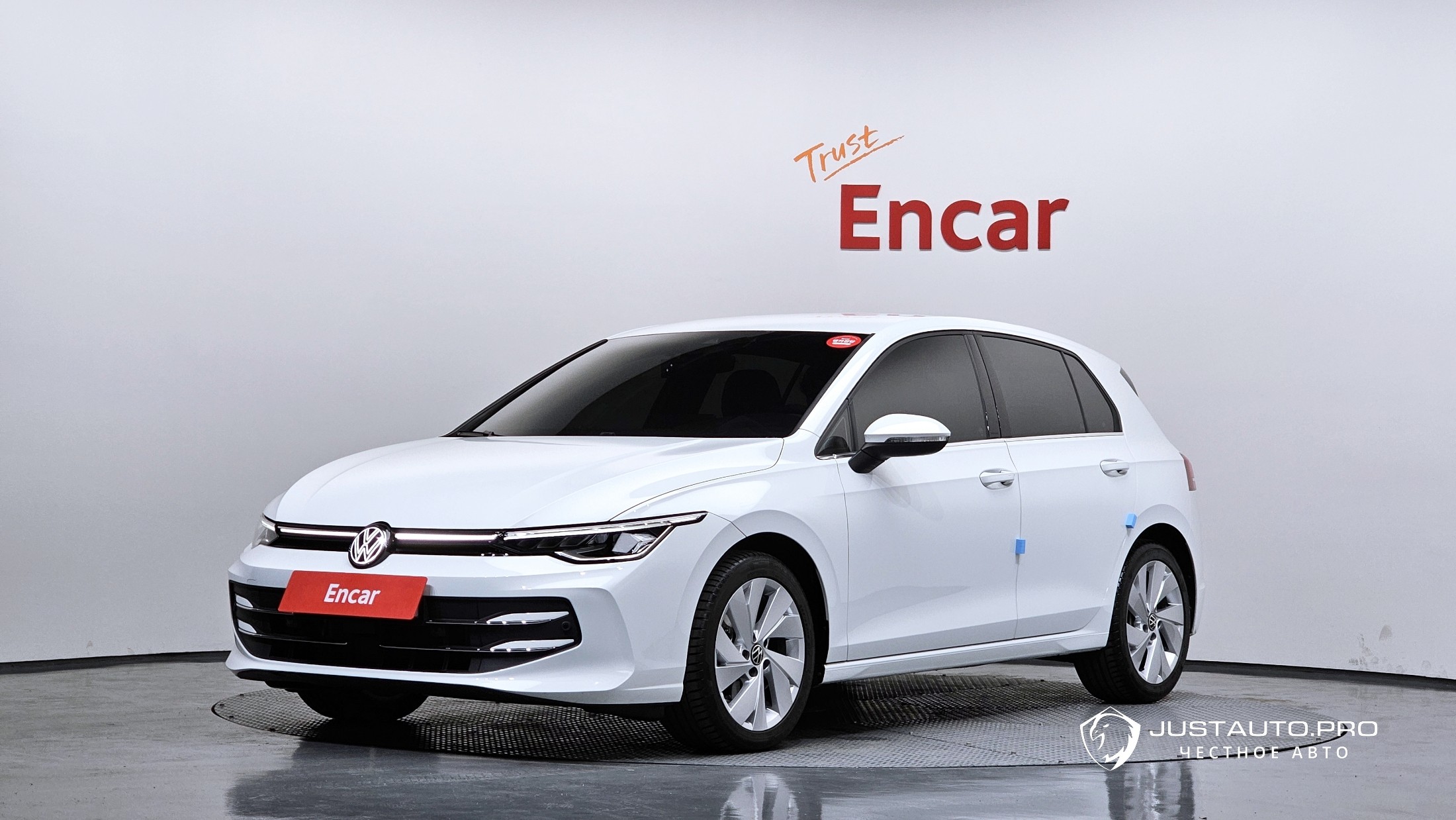 Автомобиль Volkswagen Golf