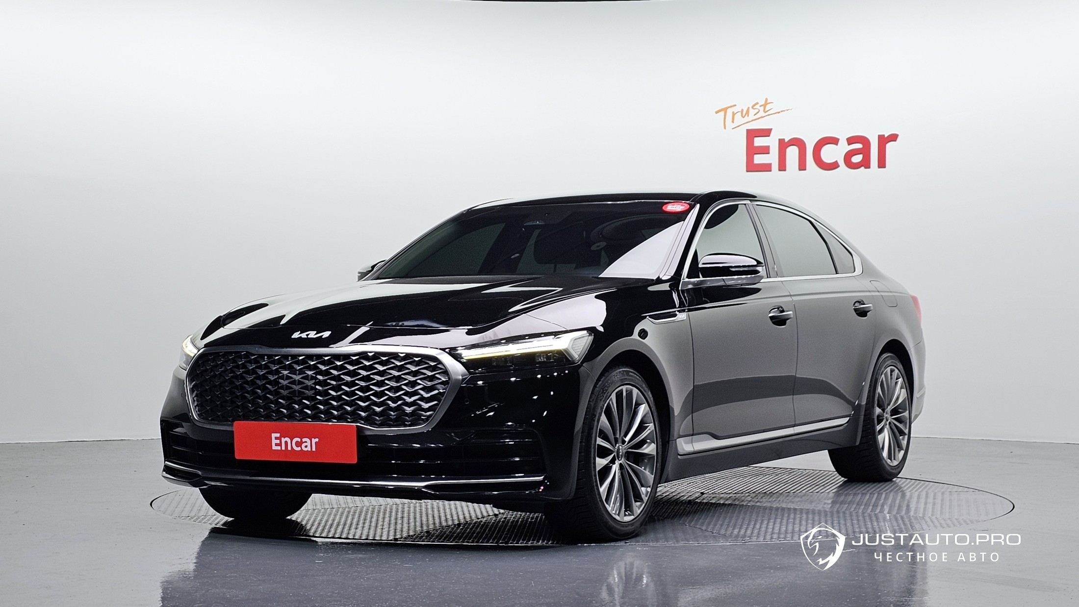 Автомобиль Kia K9