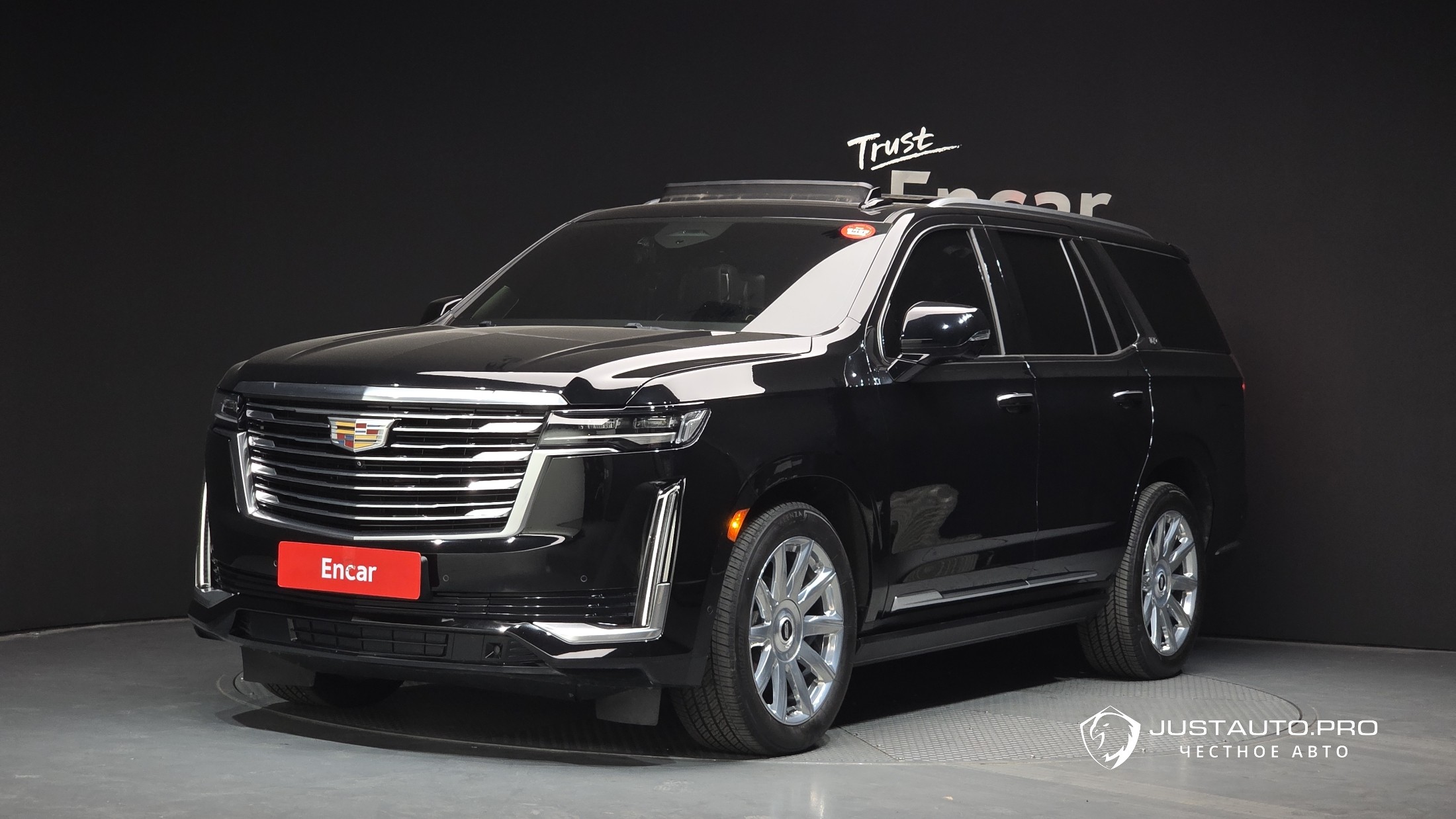 Автомобиль Cadillac Escalade