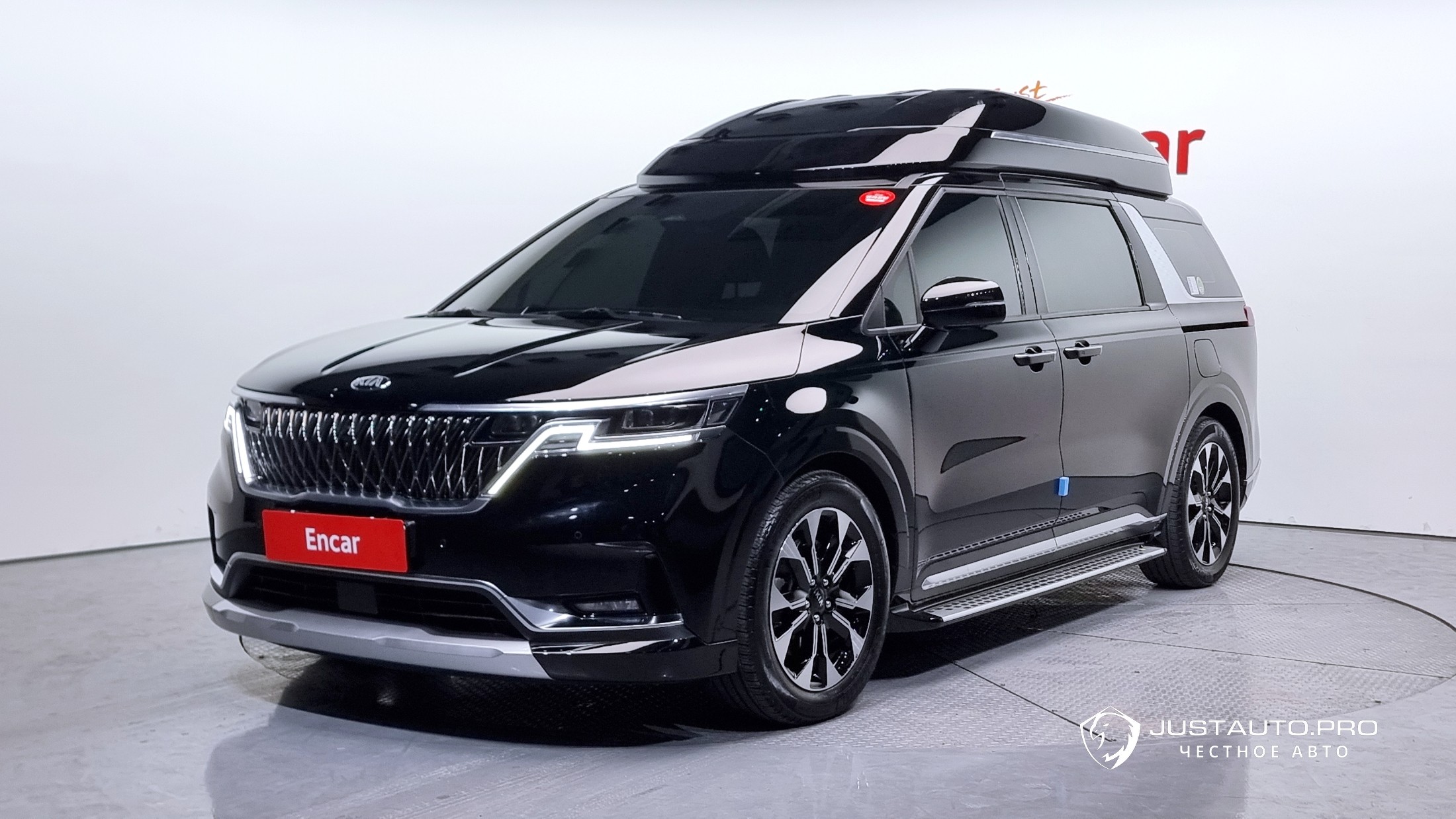 Автомобиль Kia Canival