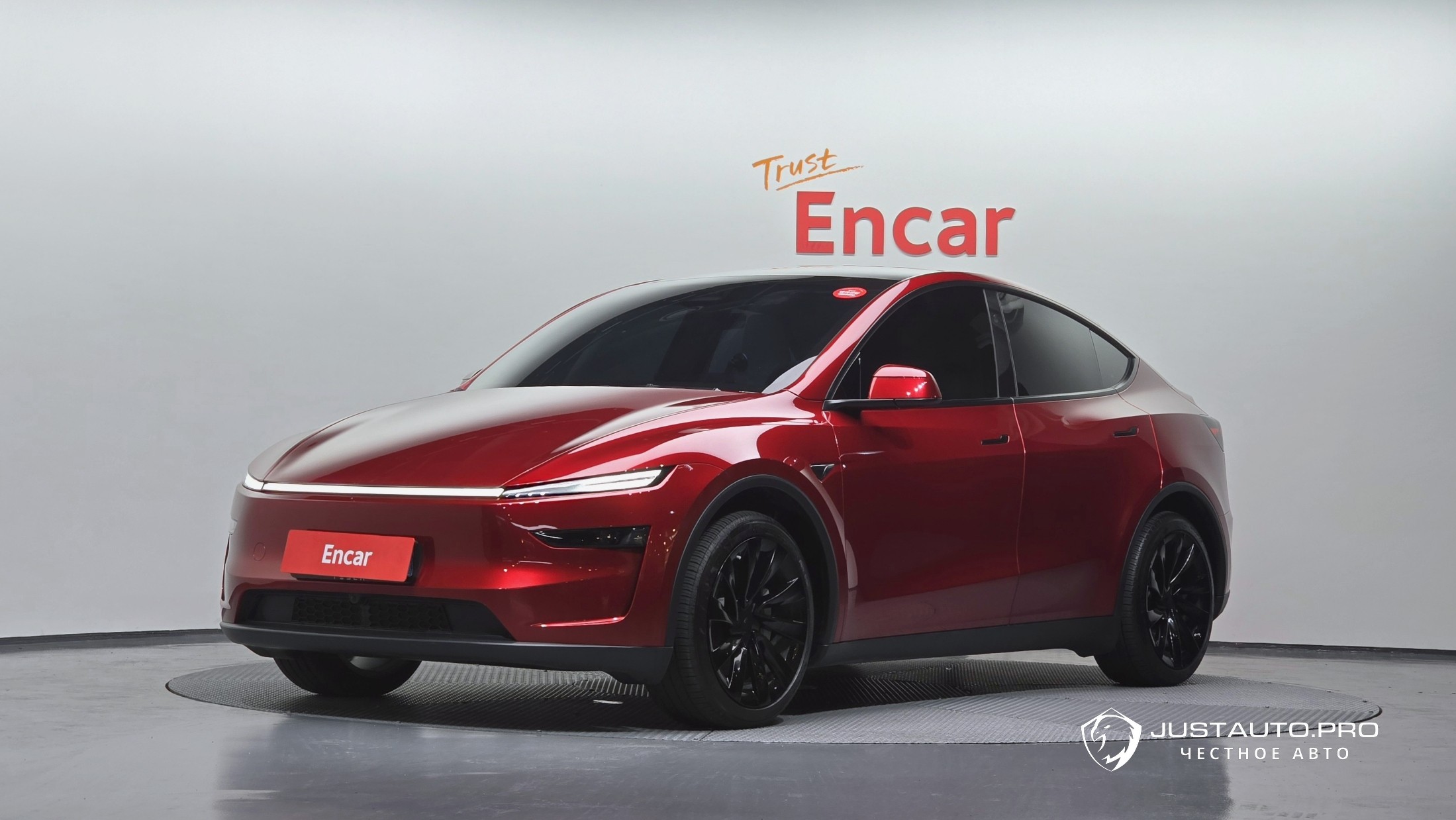 Автомобиль Tesla Model Y